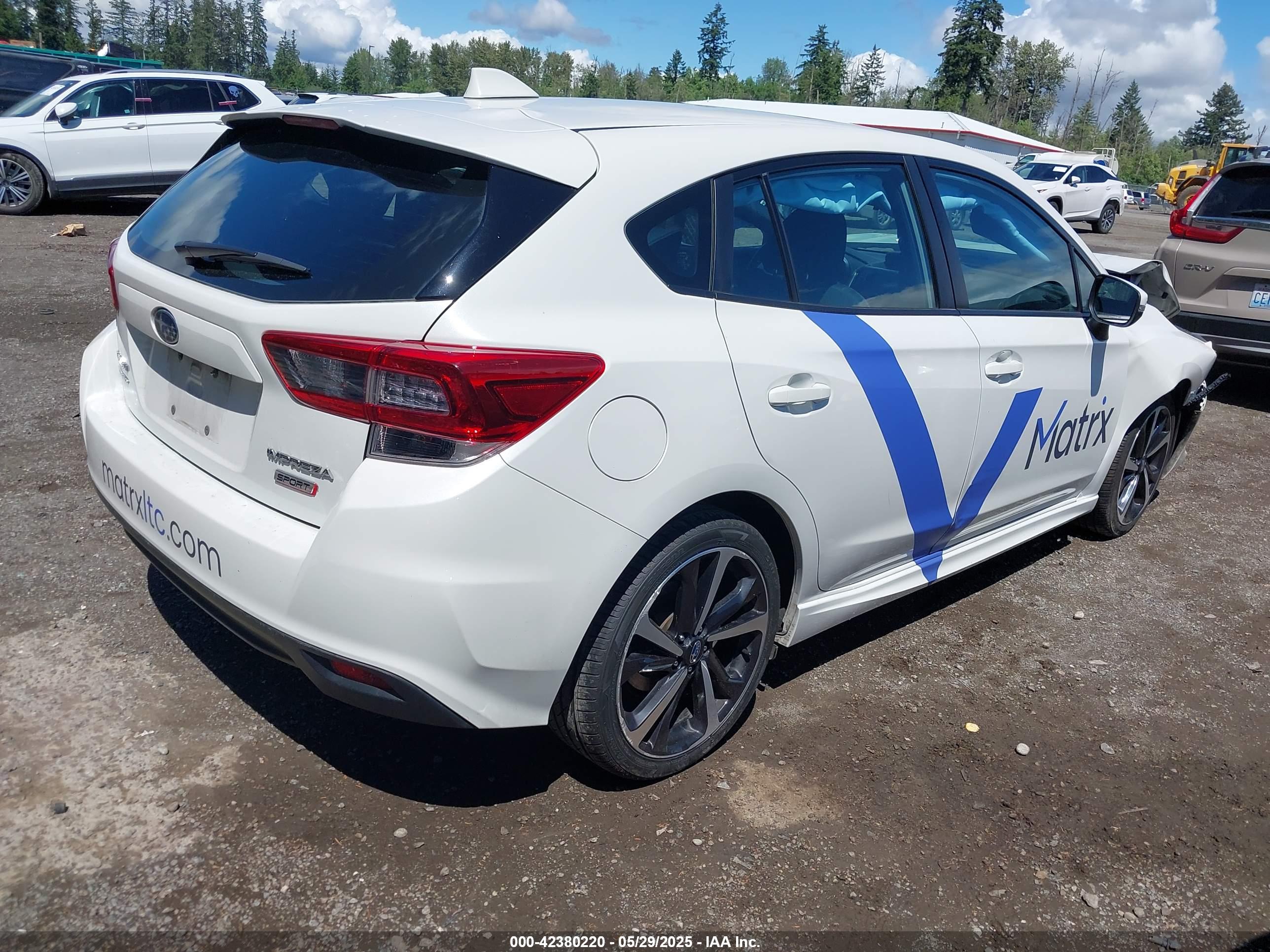 SUBARU IMPREZA image 4