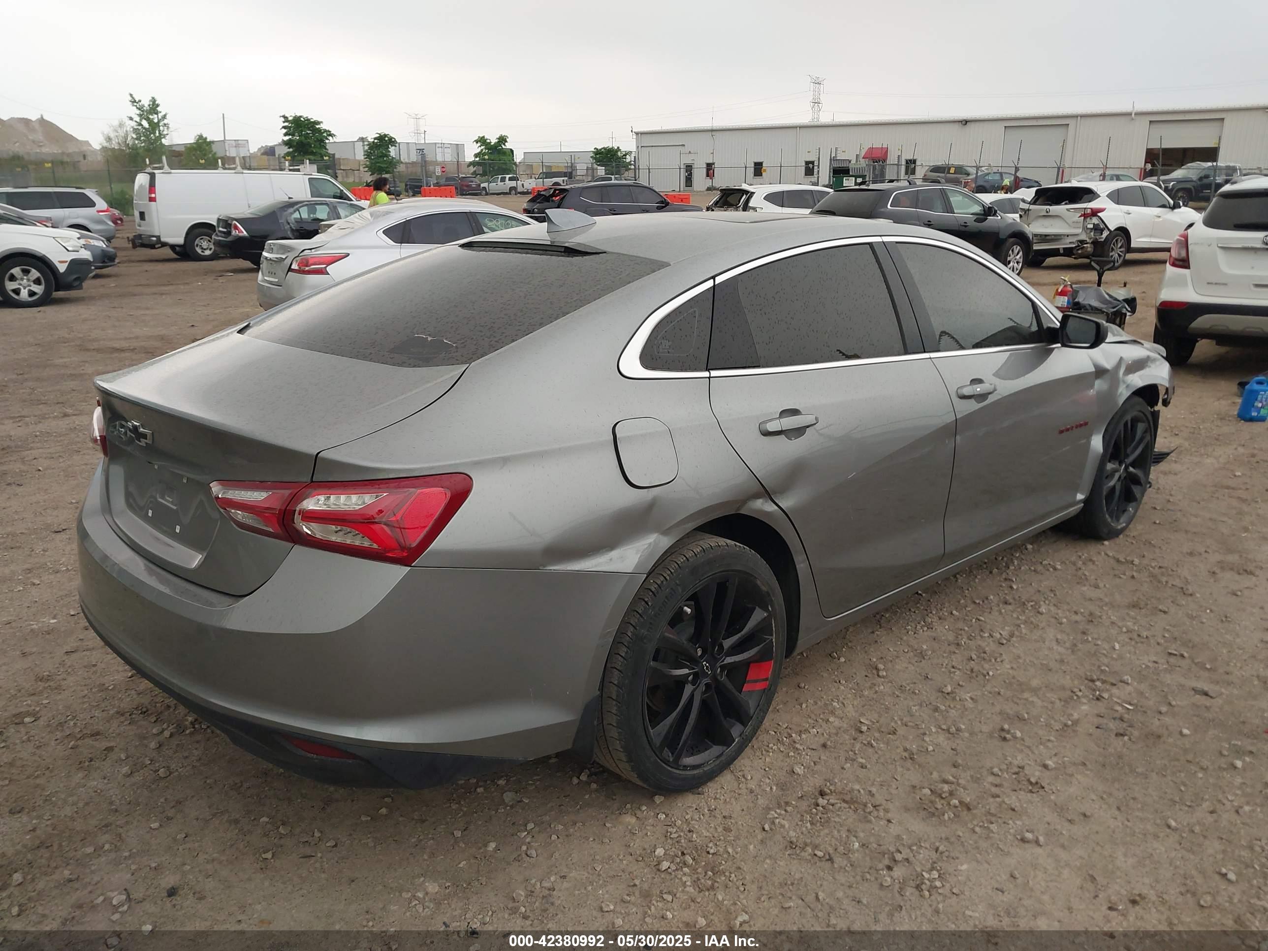 CHEVROLET MALIBU image 4