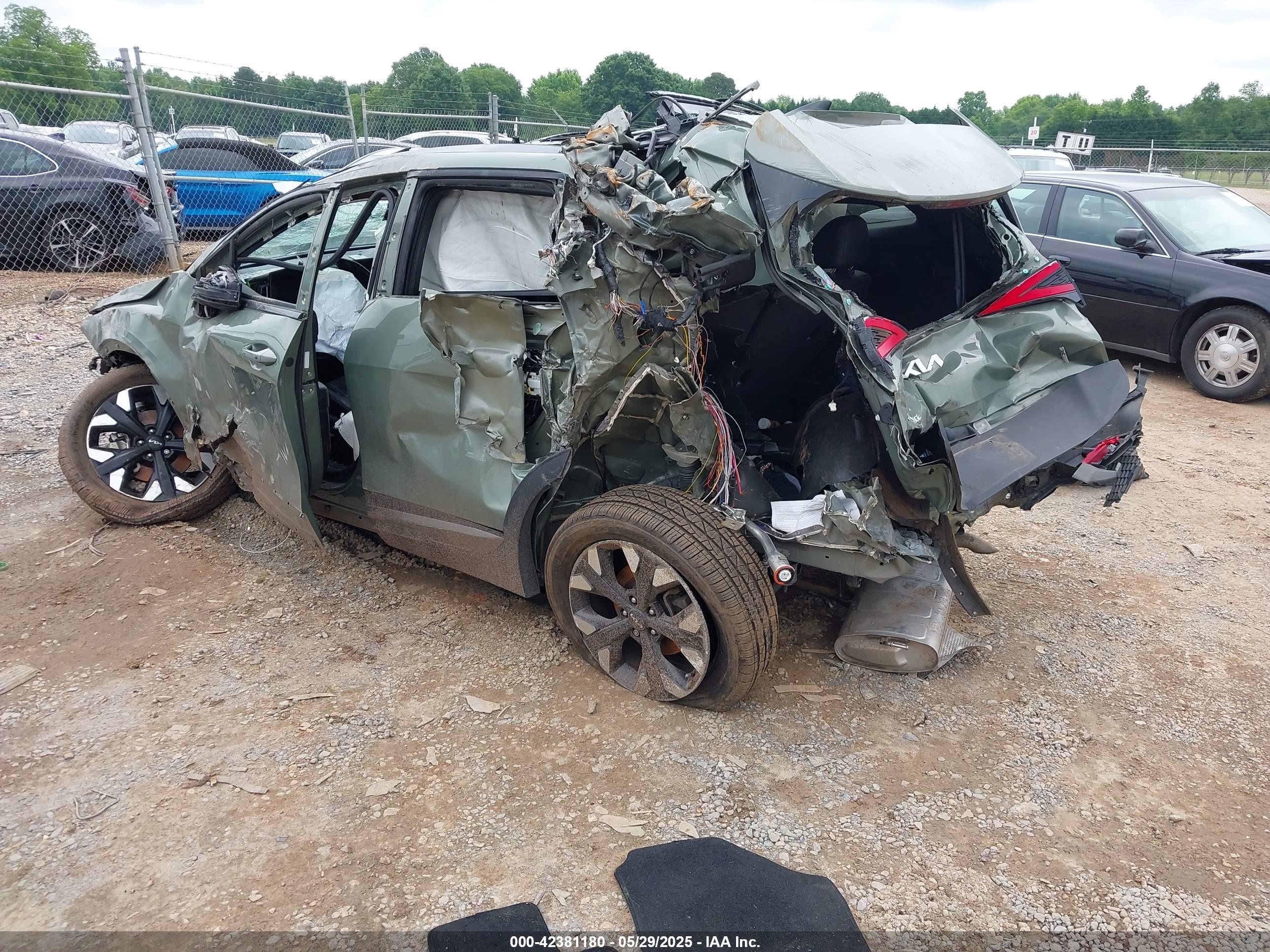 KIA SPORTAGE image 3