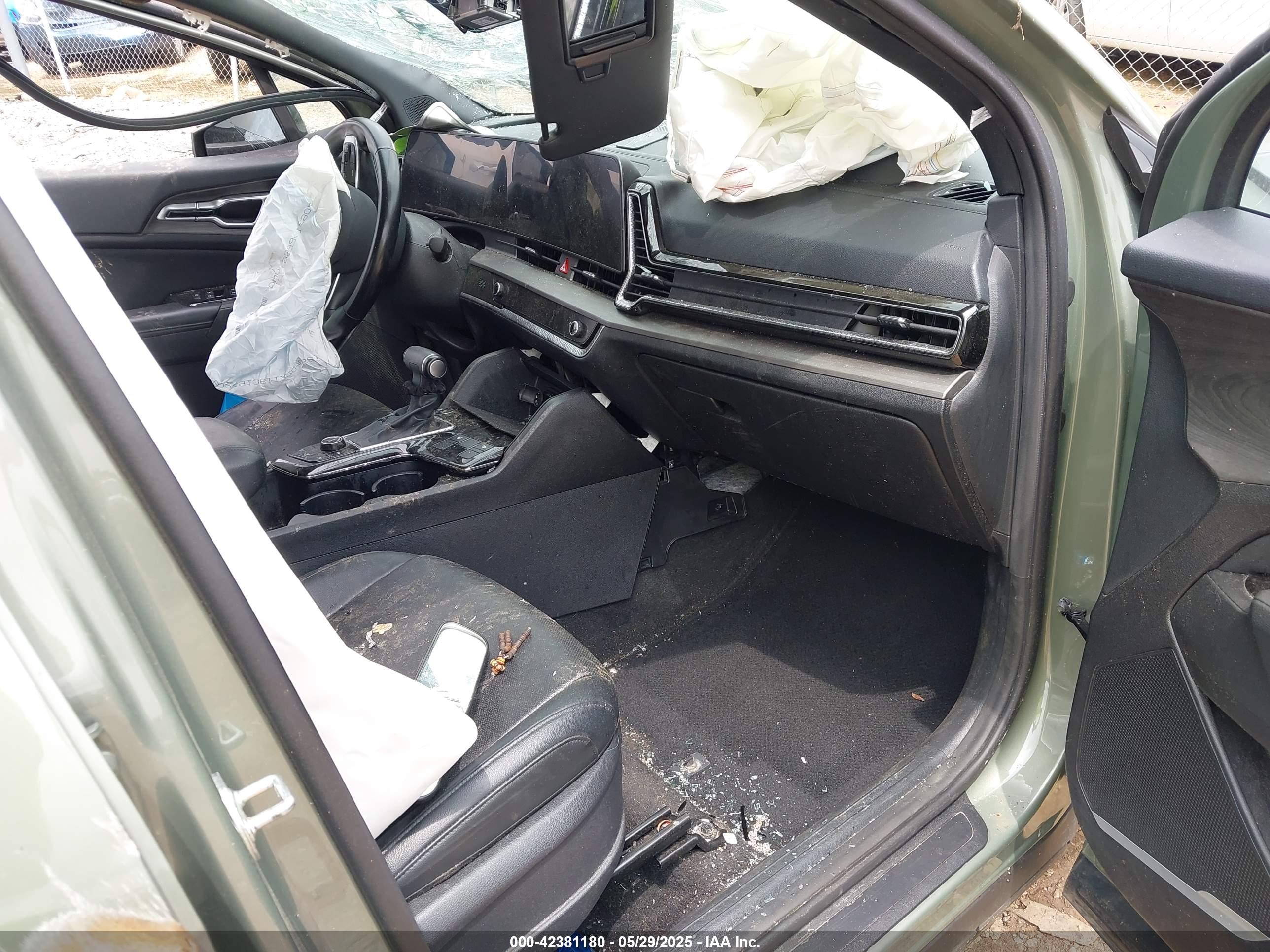 KIA SPORTAGE image 5