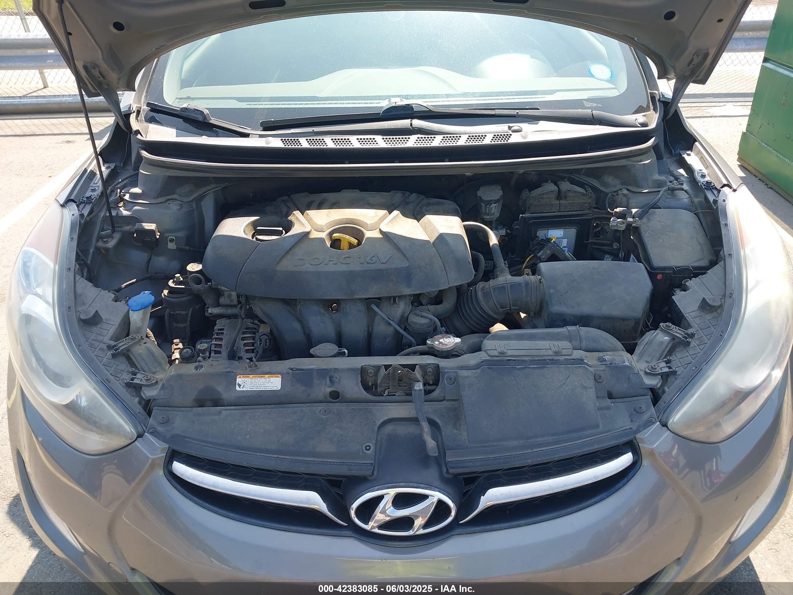 HYUNDAI ELANTRA image 10
