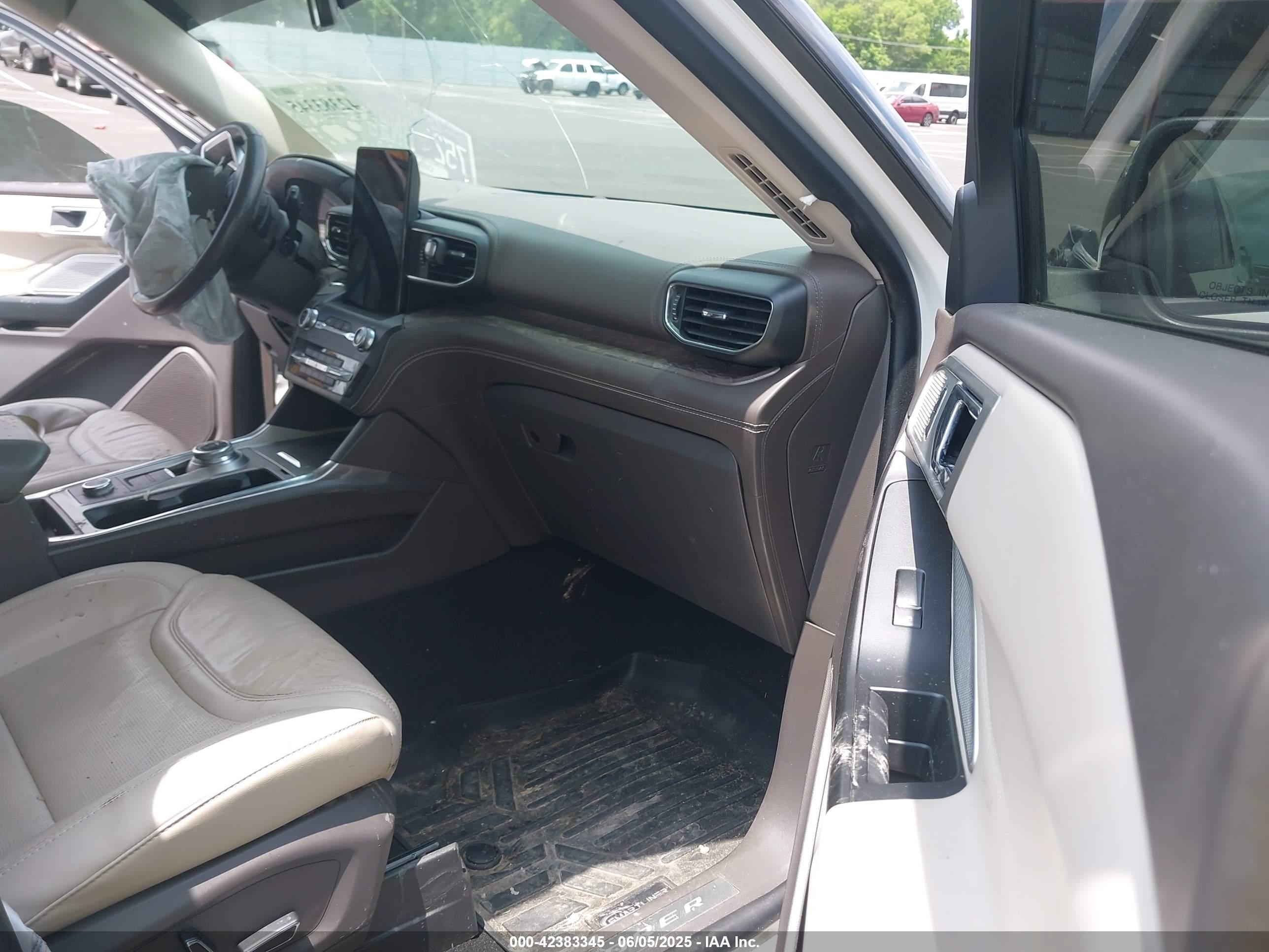 FORD EXPLORER image 5