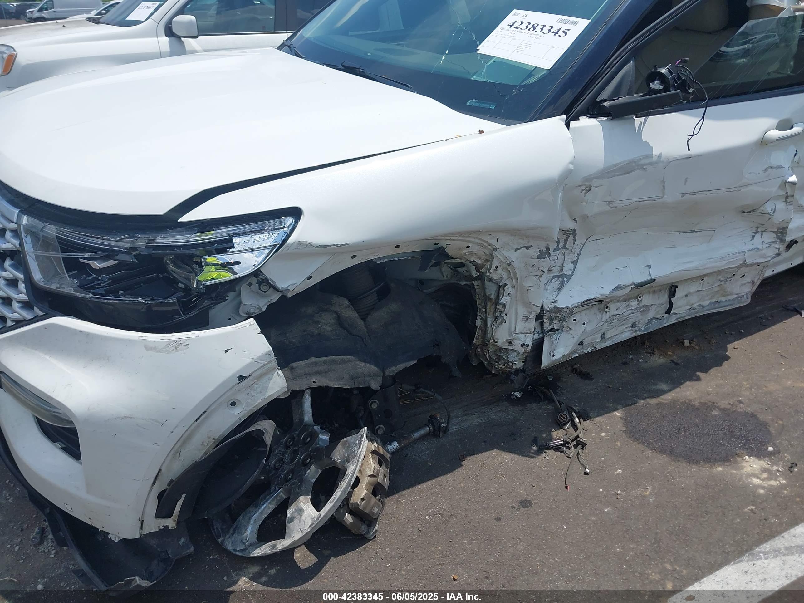 FORD EXPLORER image 6