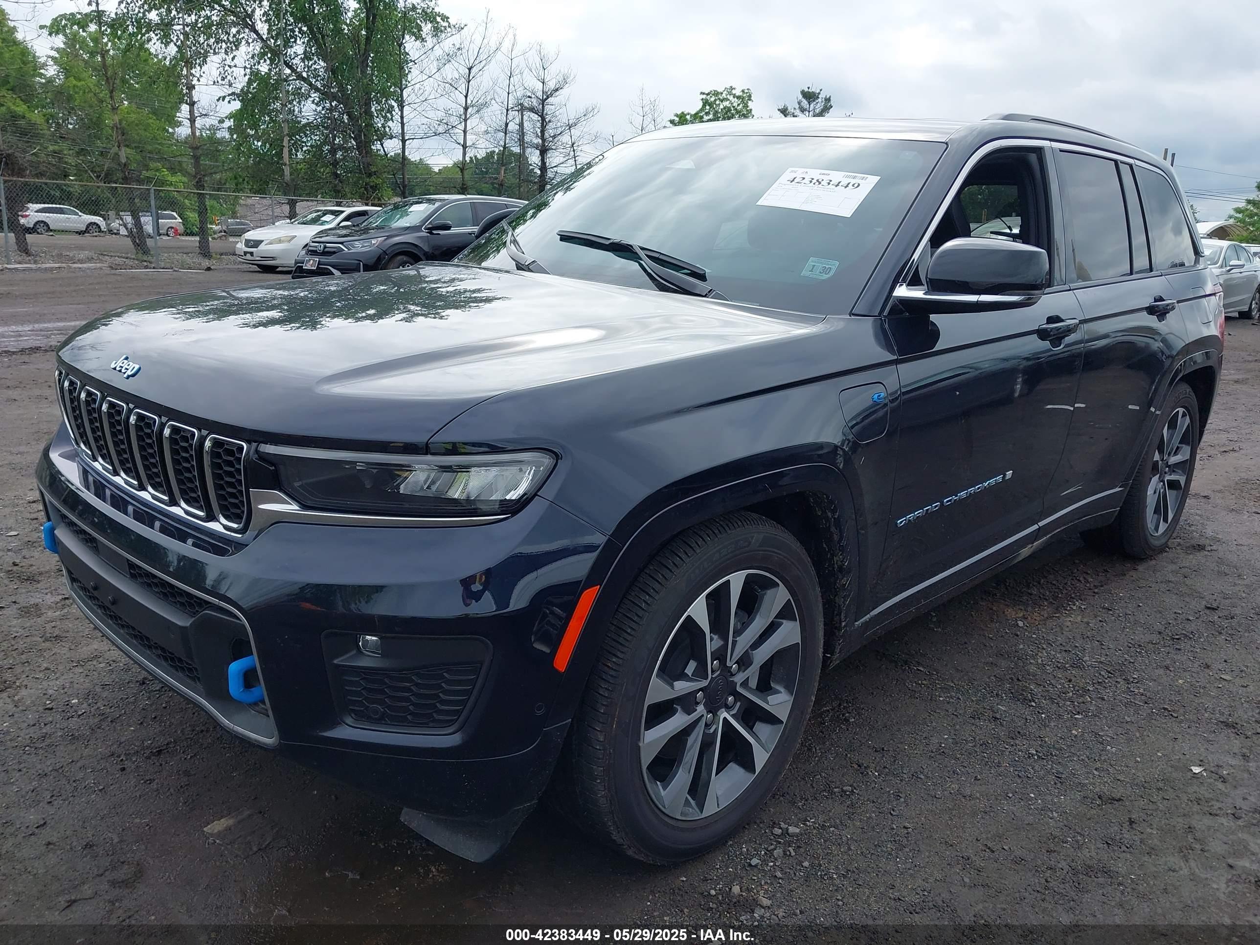 JEEP GRAND image 2