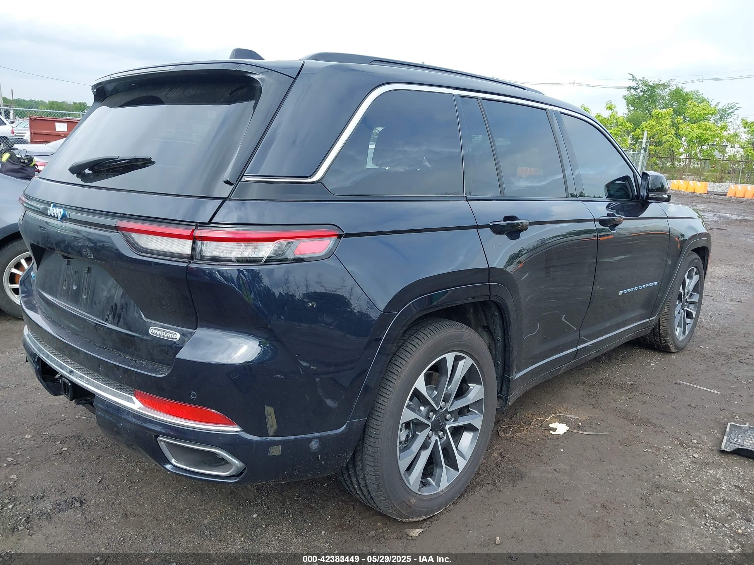 JEEP GRAND image 4