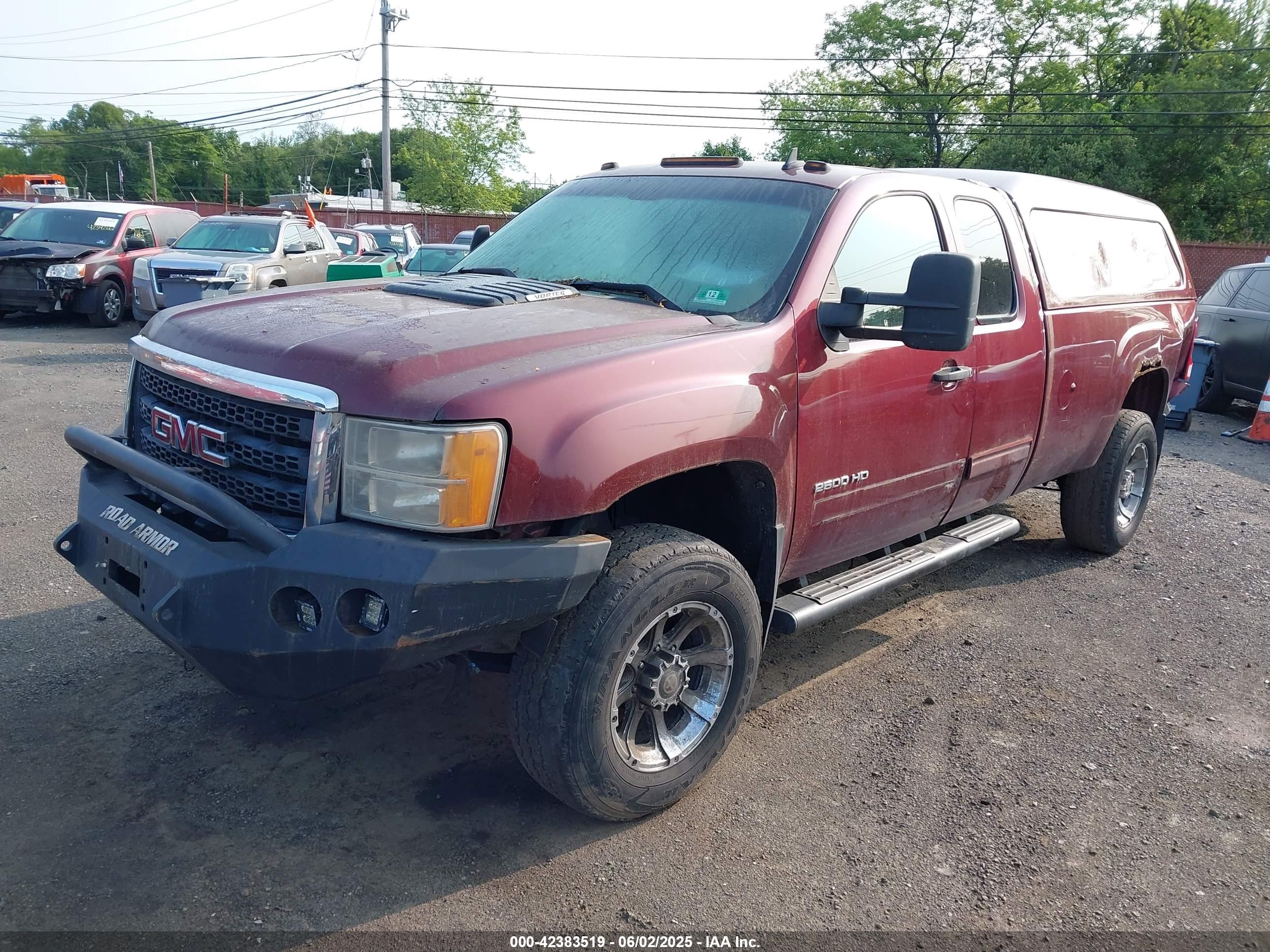 GMC SIERRA image 2
