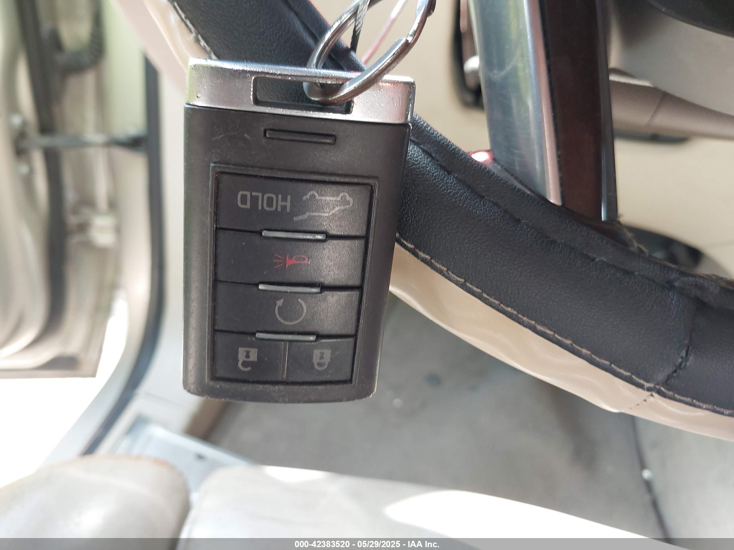 CADILLAC SRX image 11