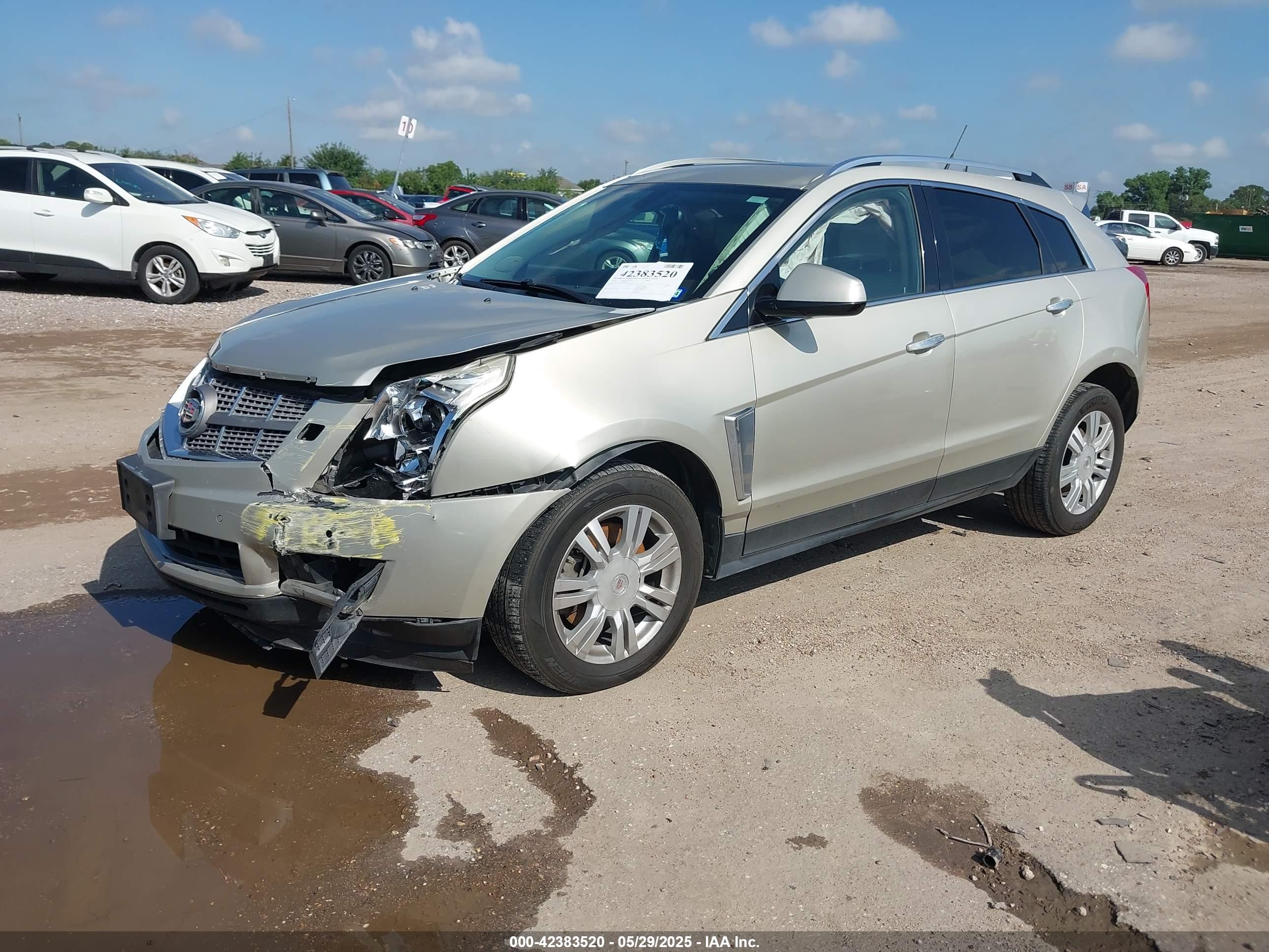 CADILLAC SRX image 2