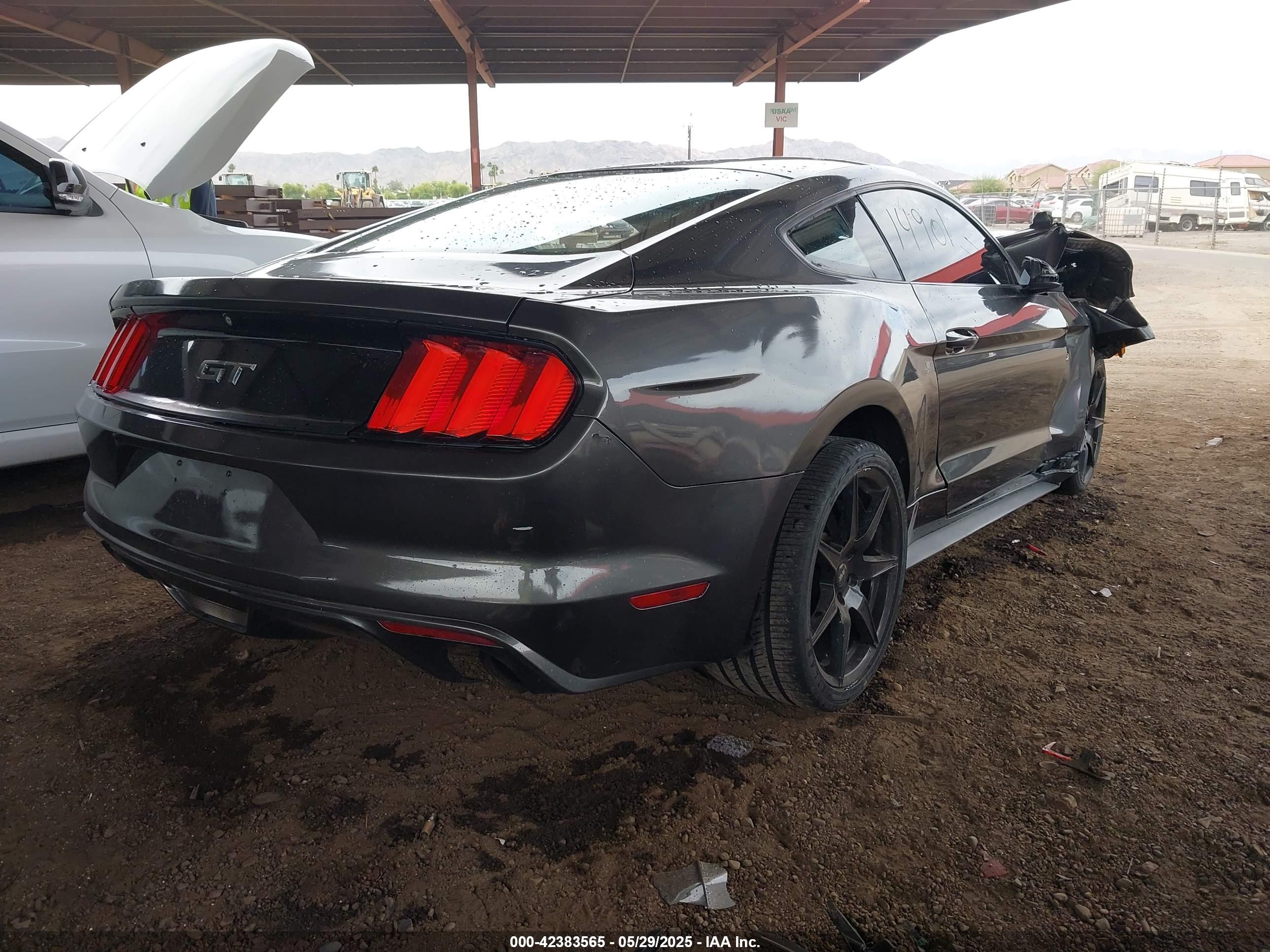 FORD MUSTANG image 4