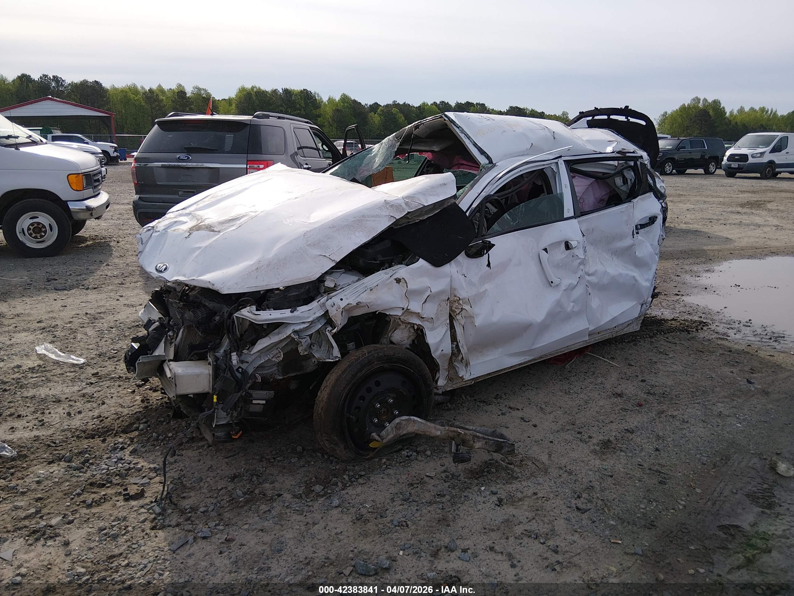 KIA K5 image 2
