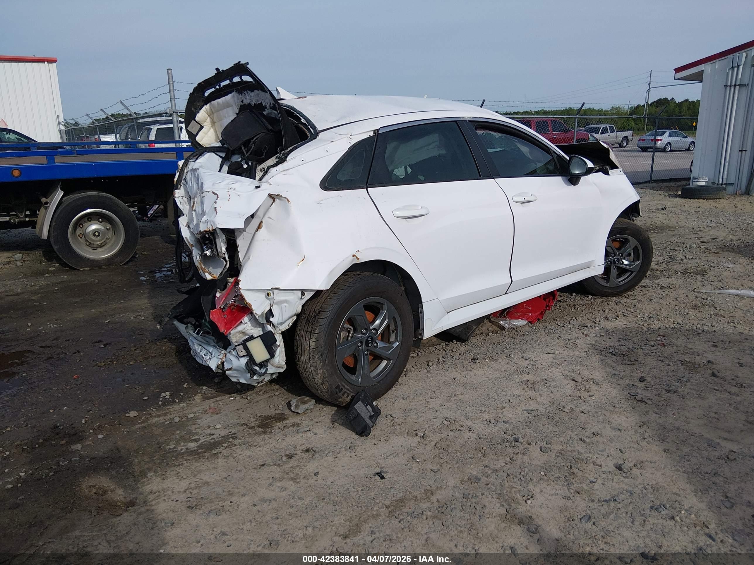 KIA K5 image 4