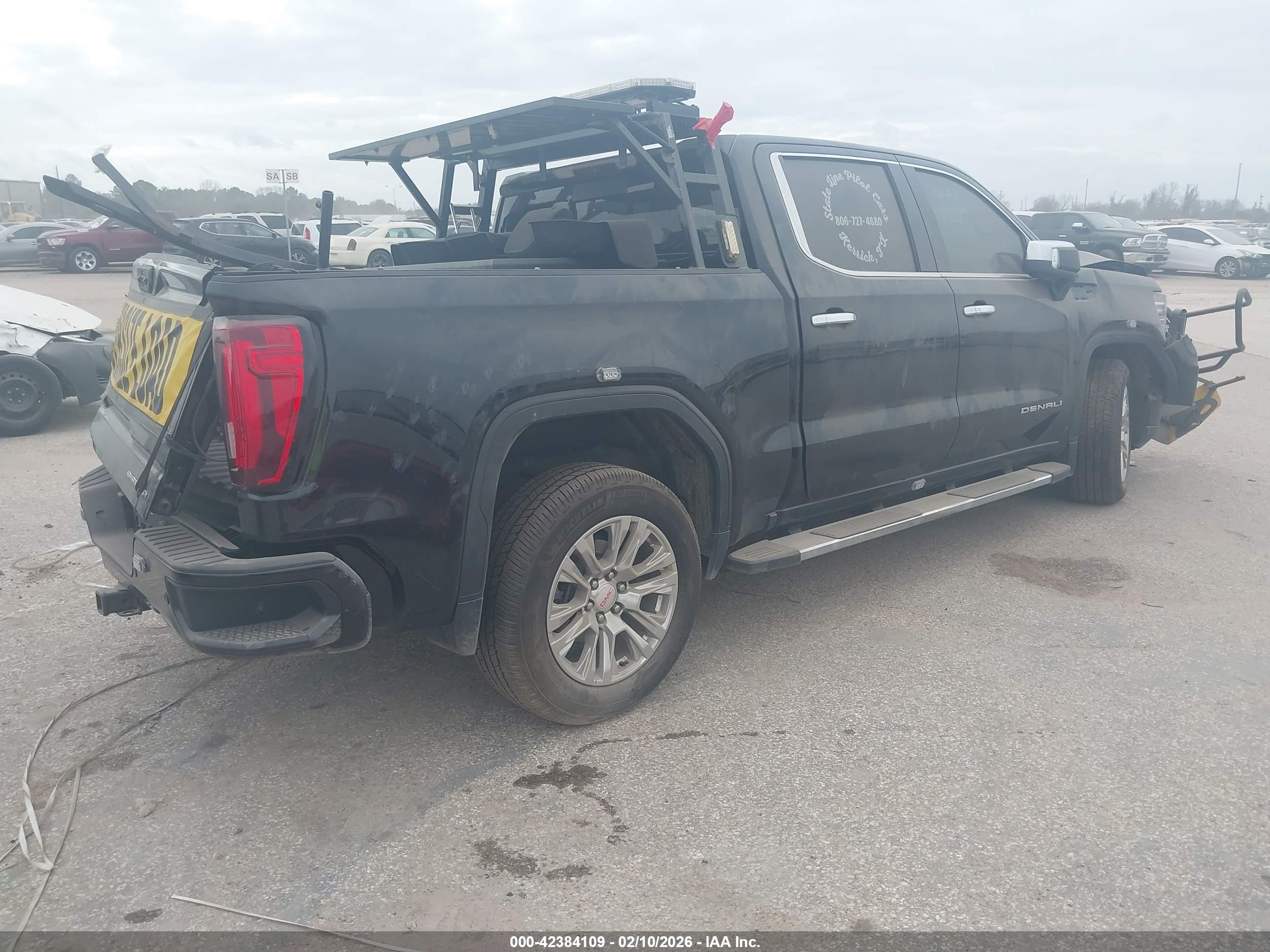 GMC SIERRA image 4