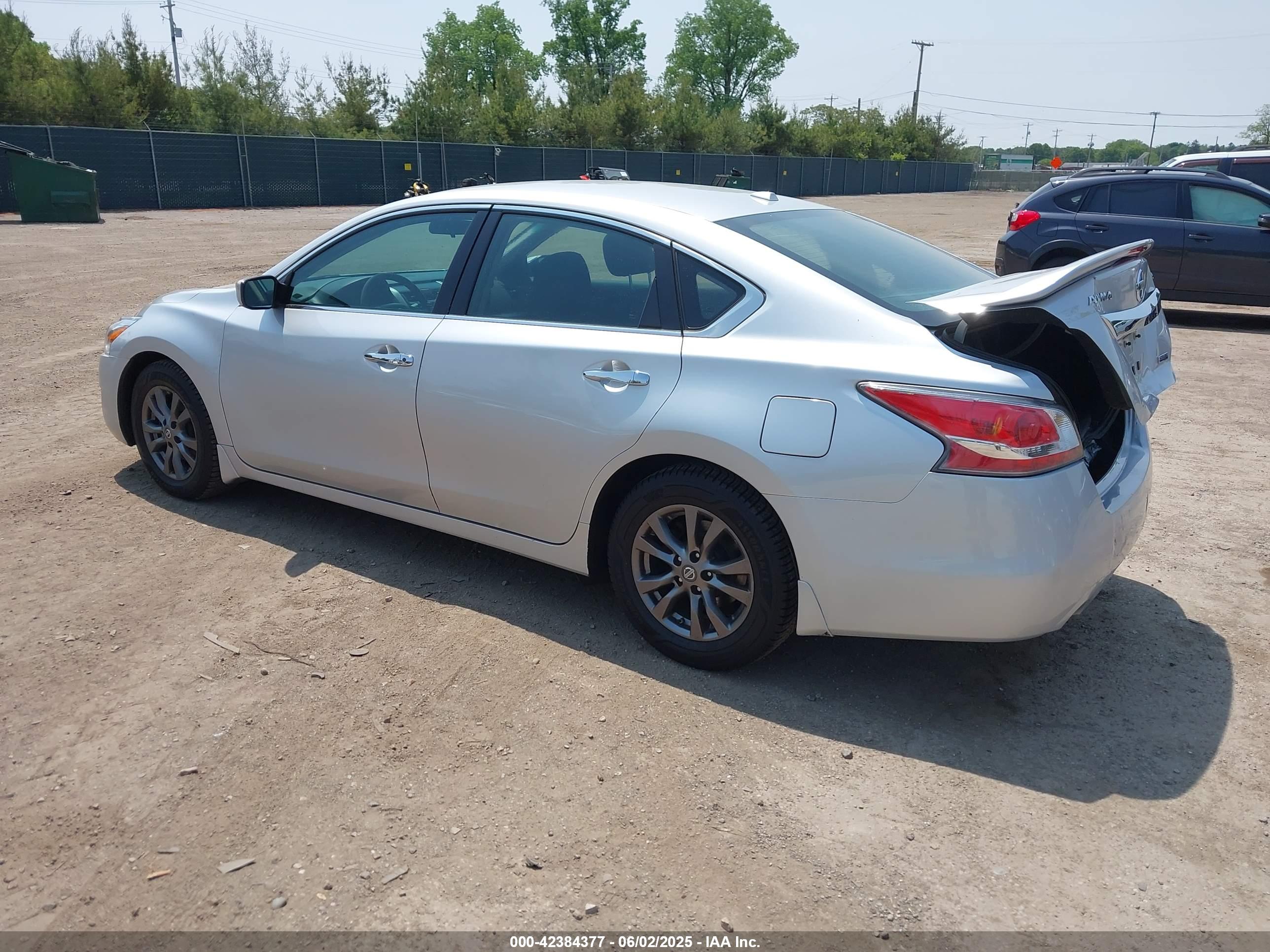 NISSAN ALTIMA image 3