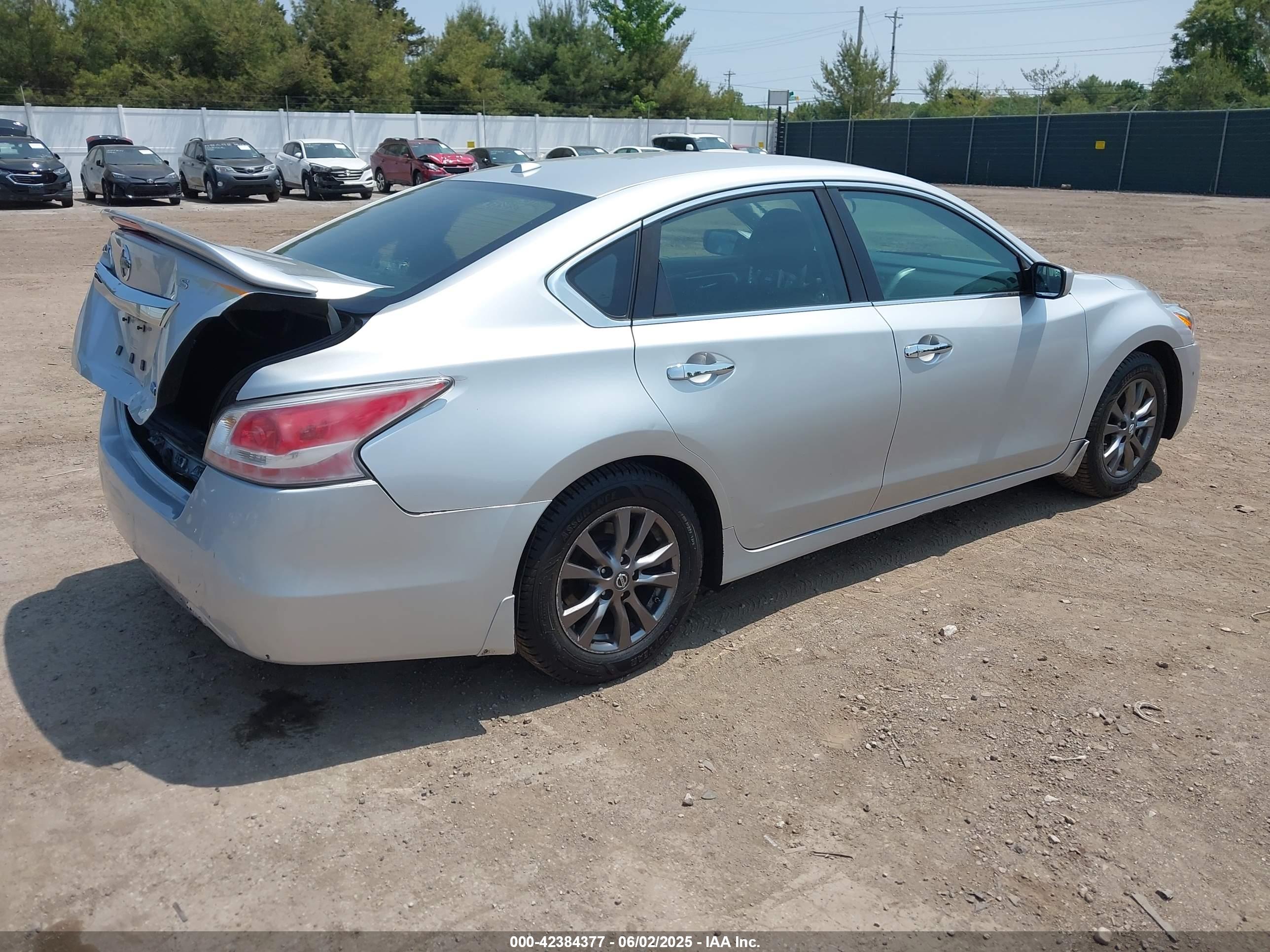 NISSAN ALTIMA image 4