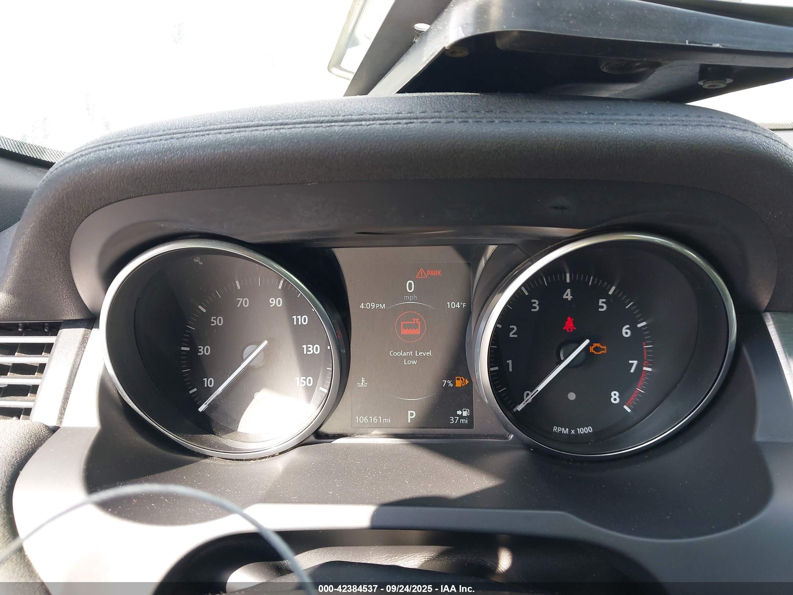LAND ROVER image 7