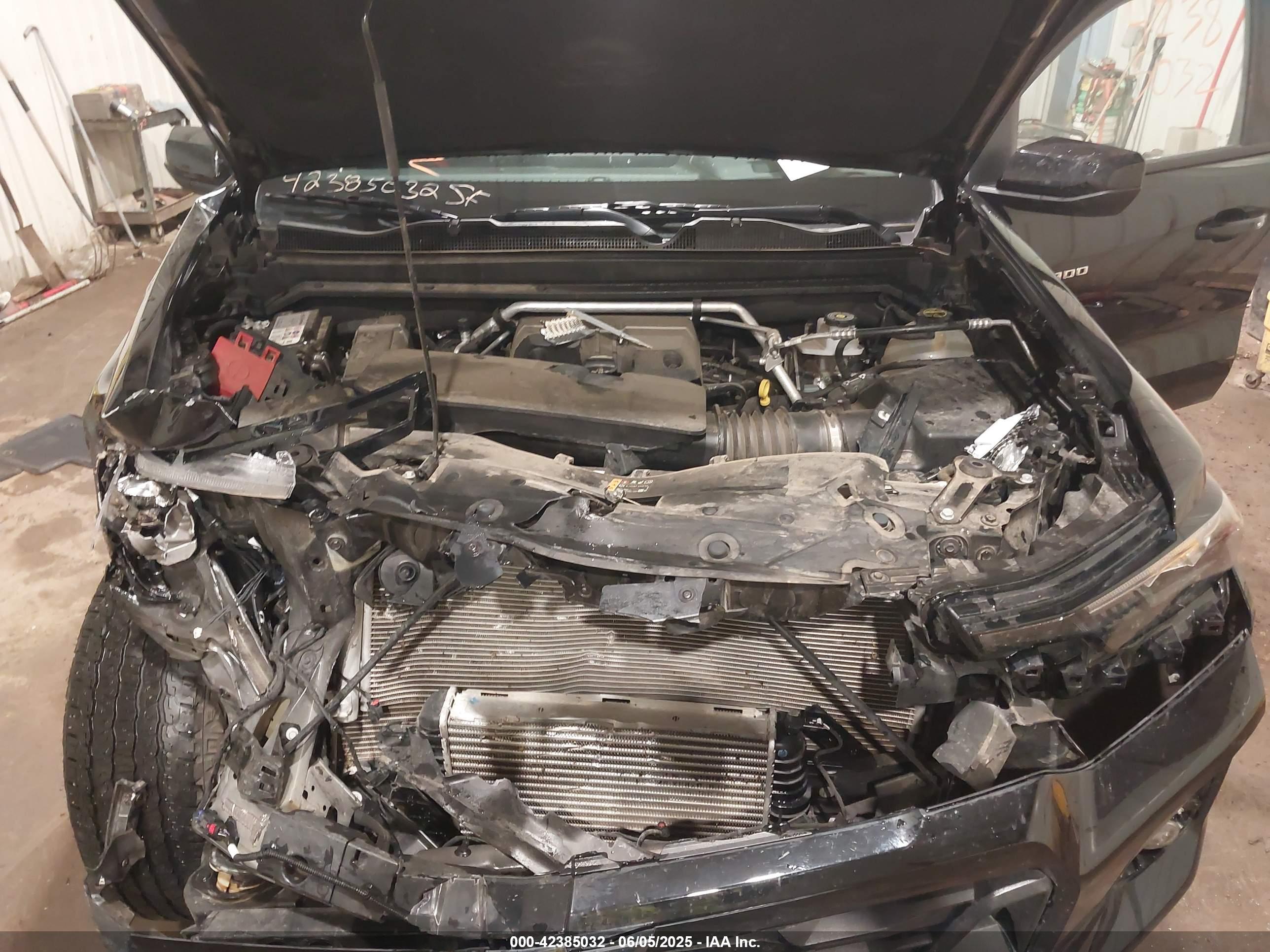 CHEVROLET COLORADO image 10