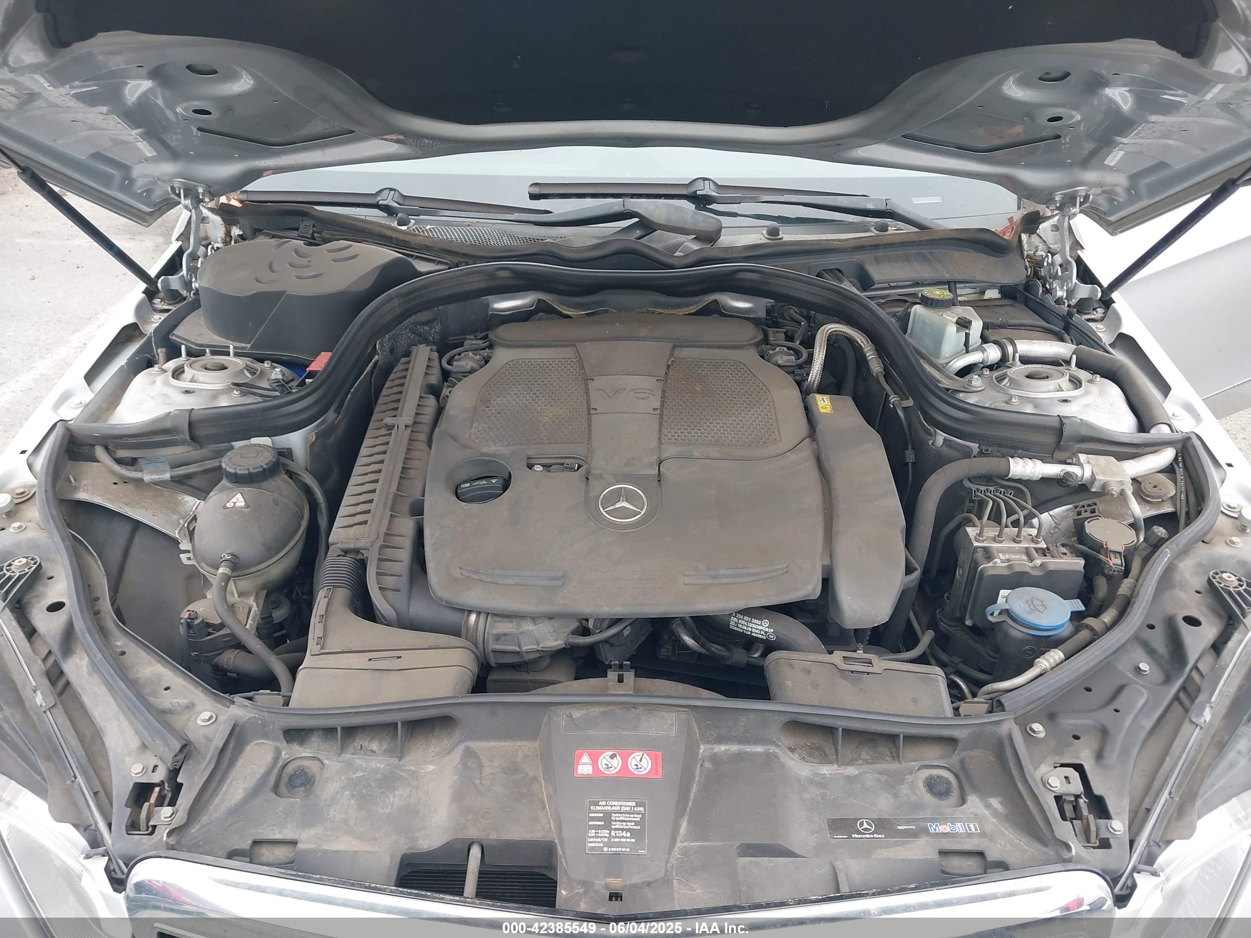 MERCEDES-BENZ E image 10