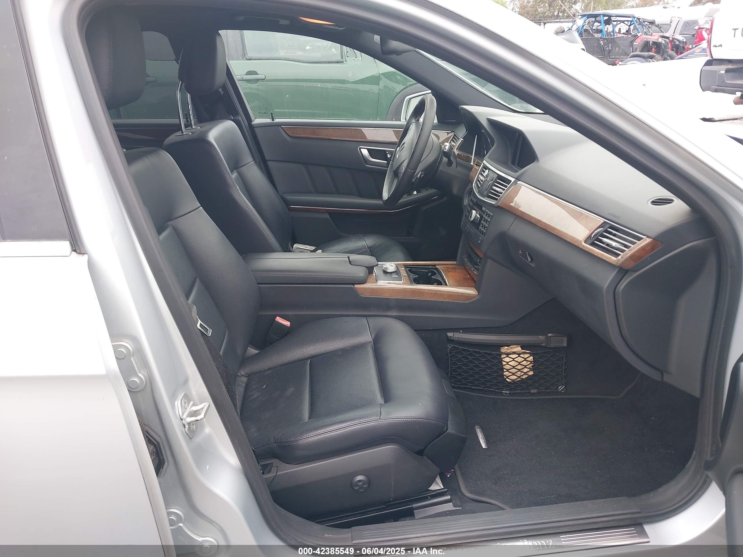 MERCEDES-BENZ E image 5