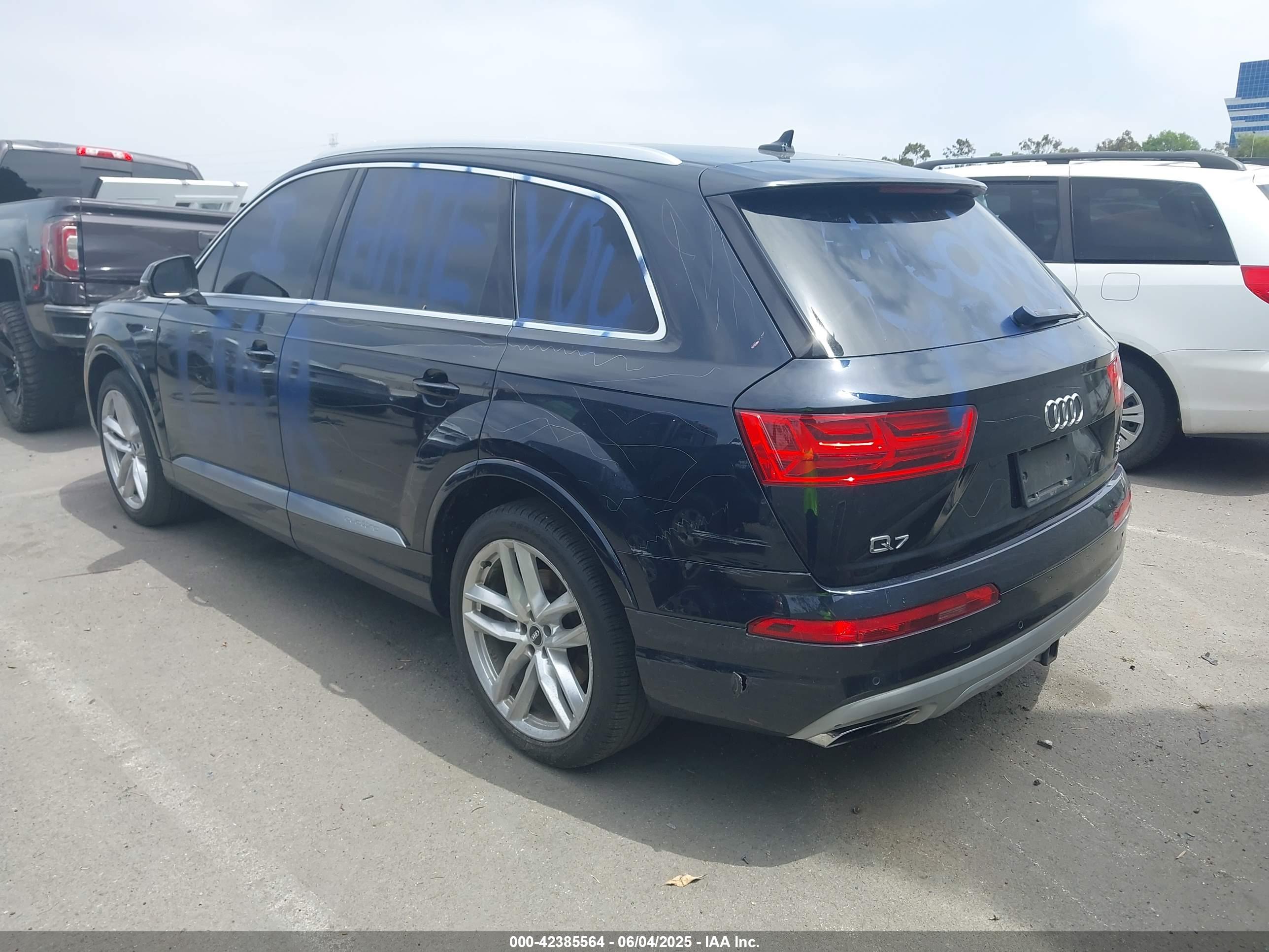 AUDI Q7 image 3