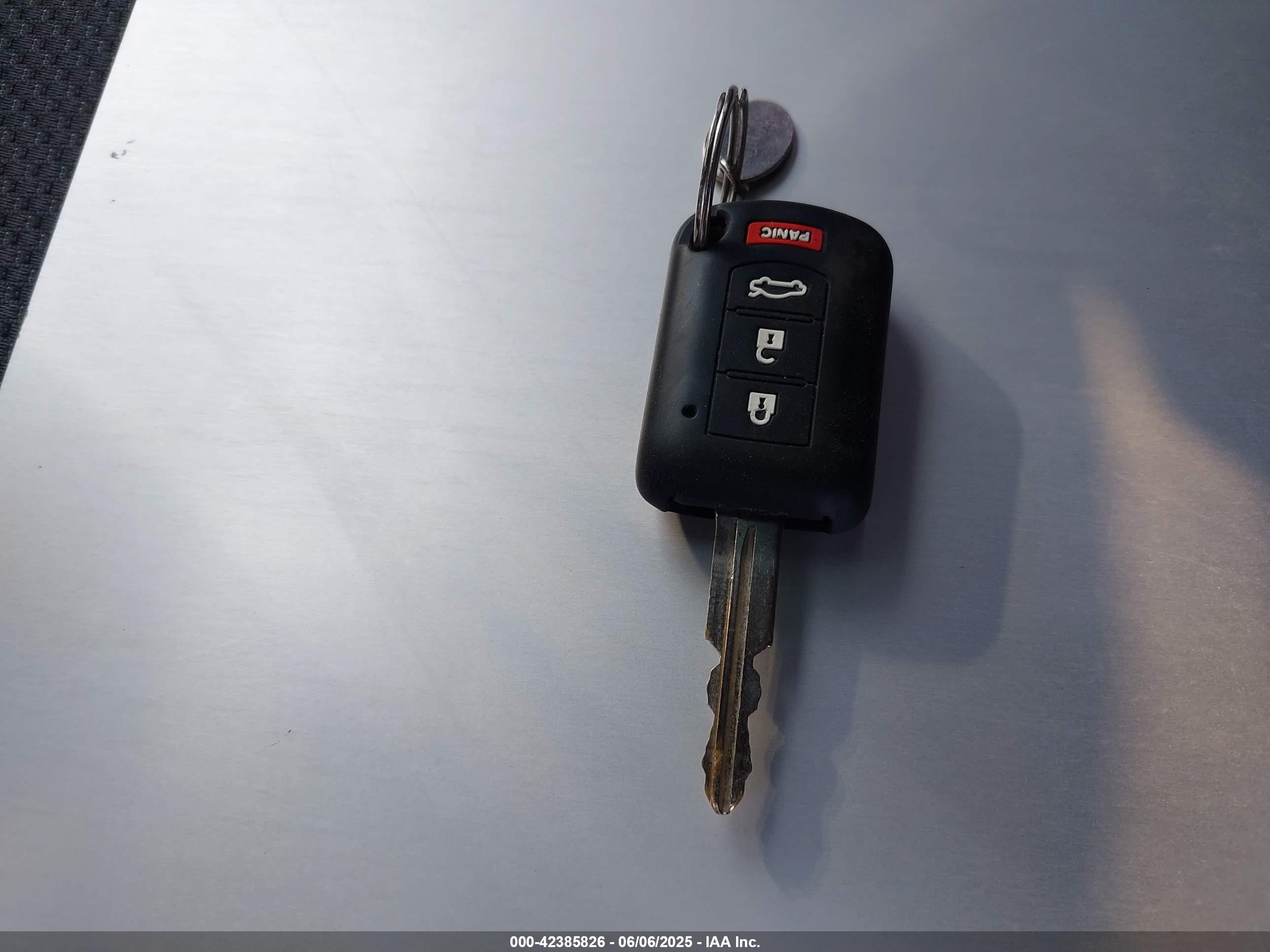 MITSUBISHI LANCER image 11