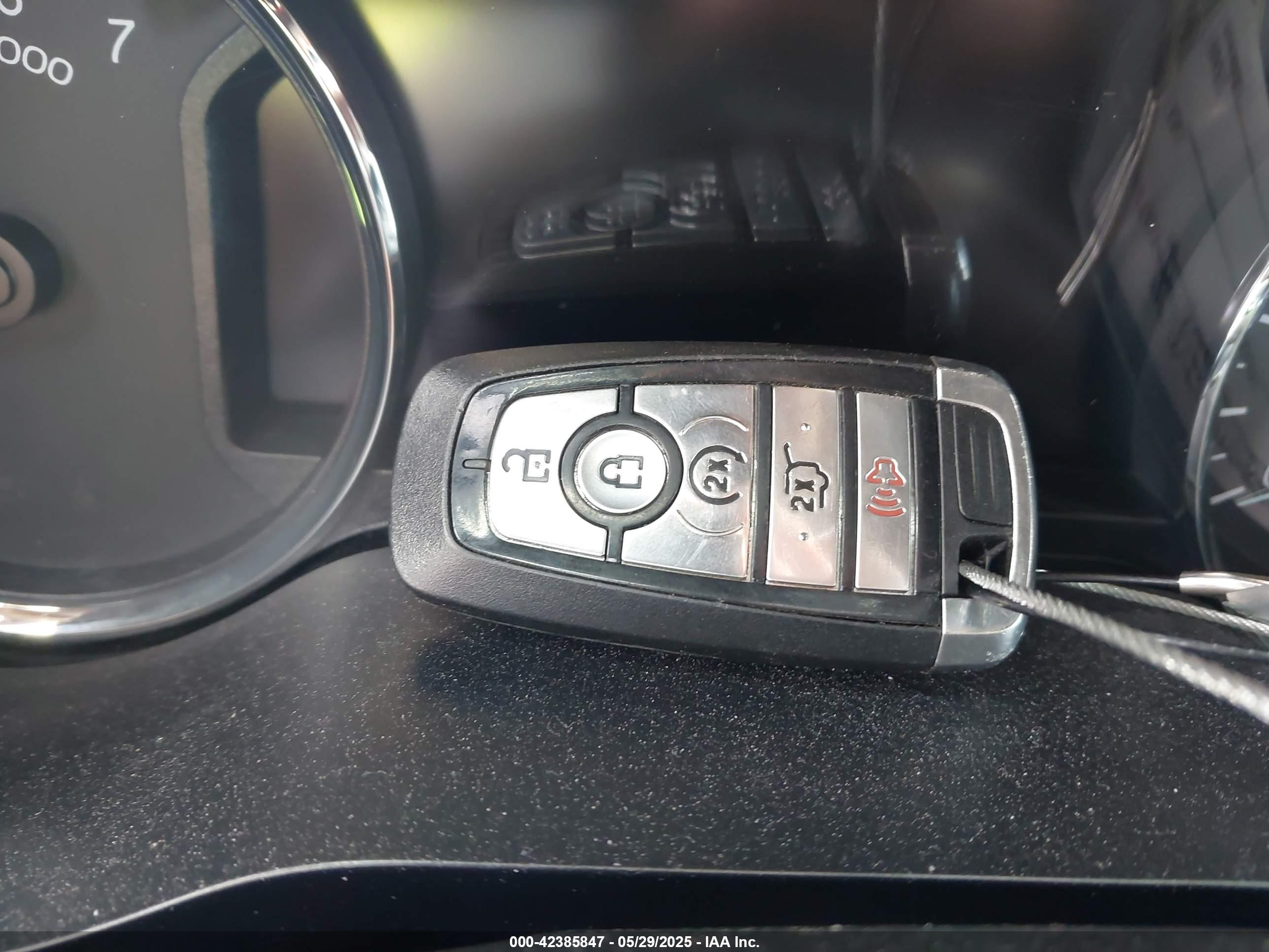 FORD EXPEDITION image 11