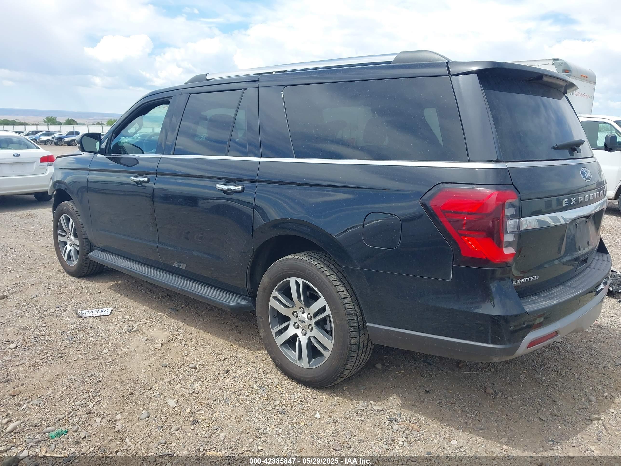 FORD EXPEDITION image 3