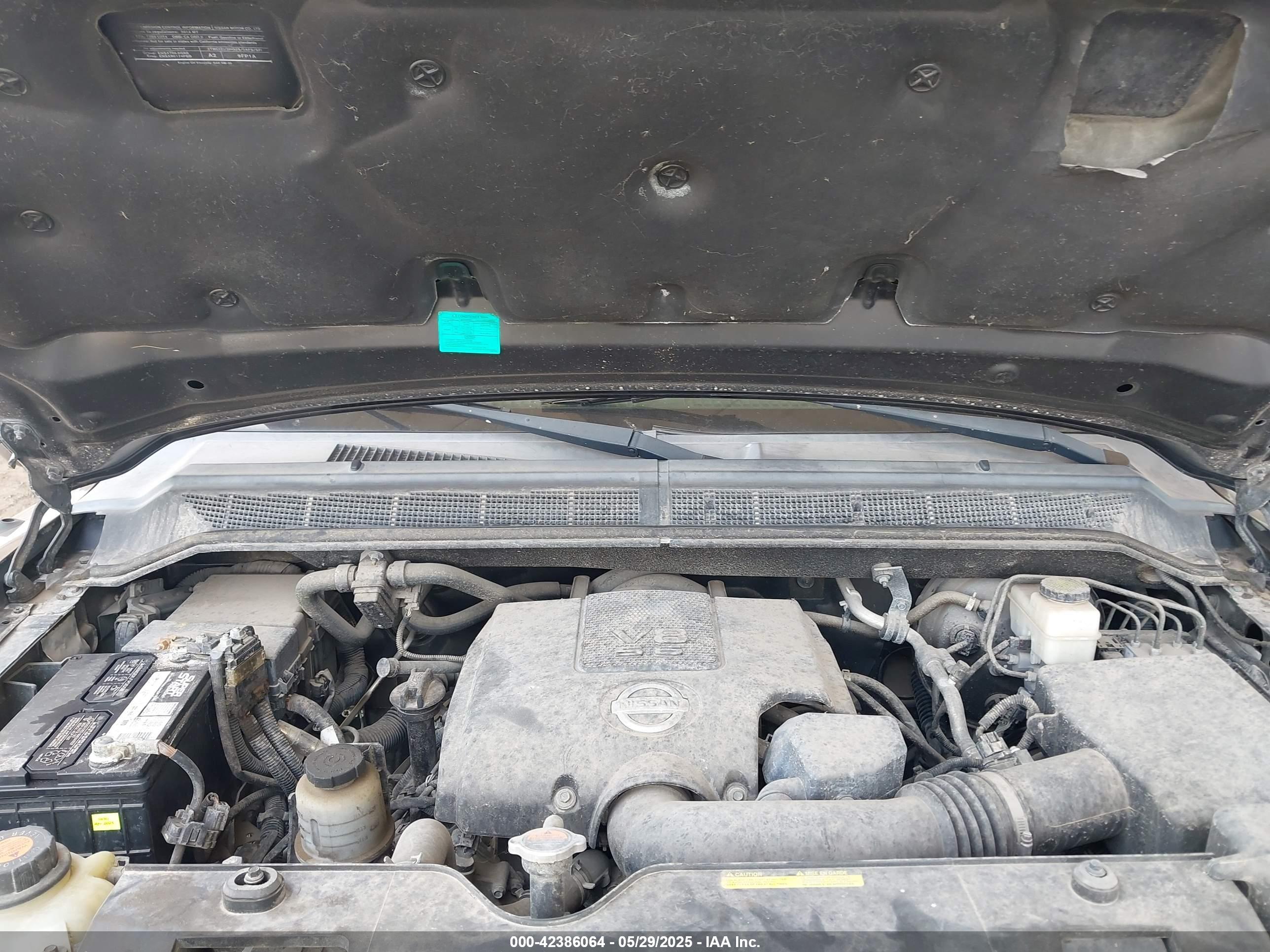 NISSAN TITAN image 10