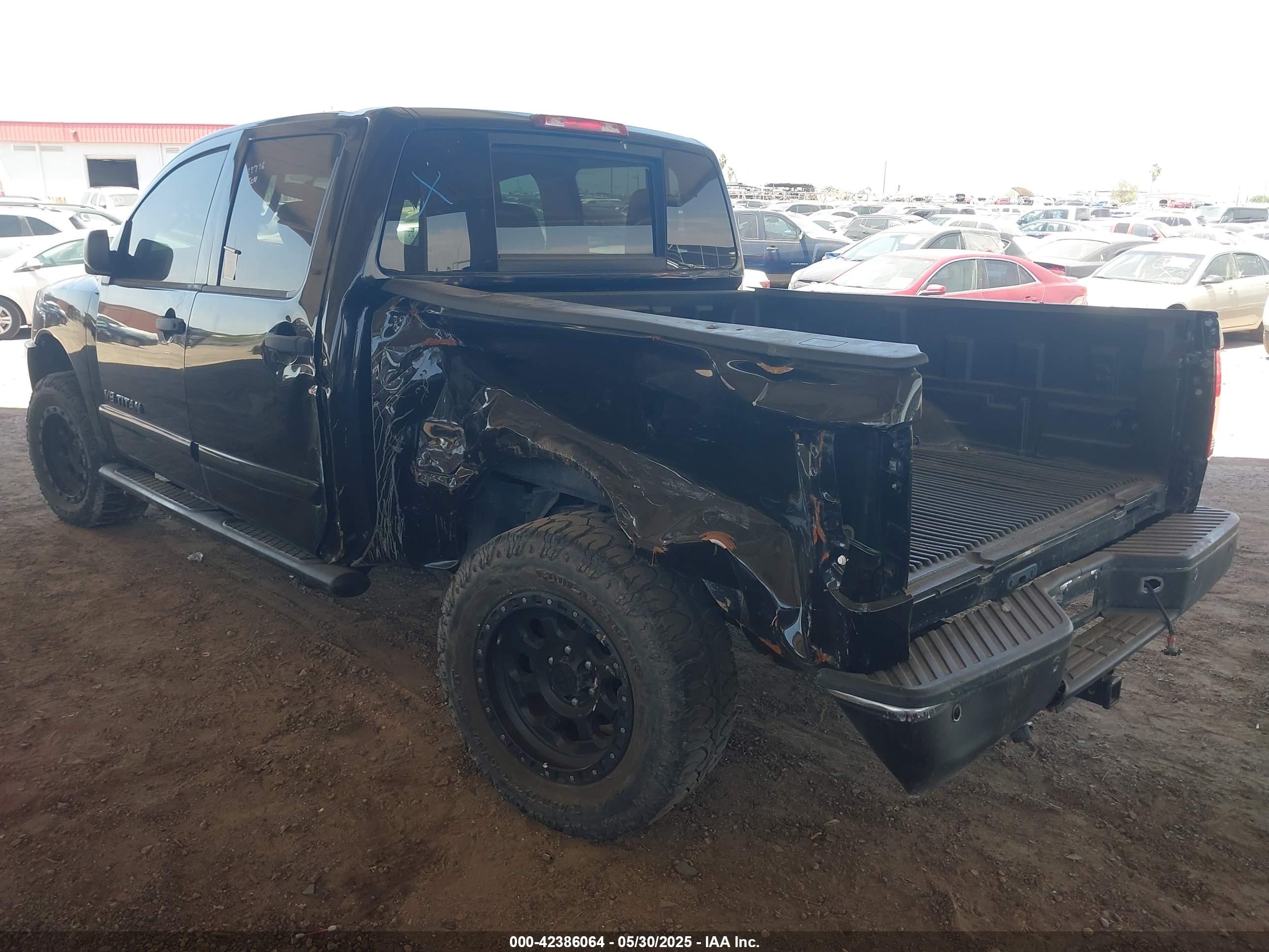 NISSAN TITAN image 3