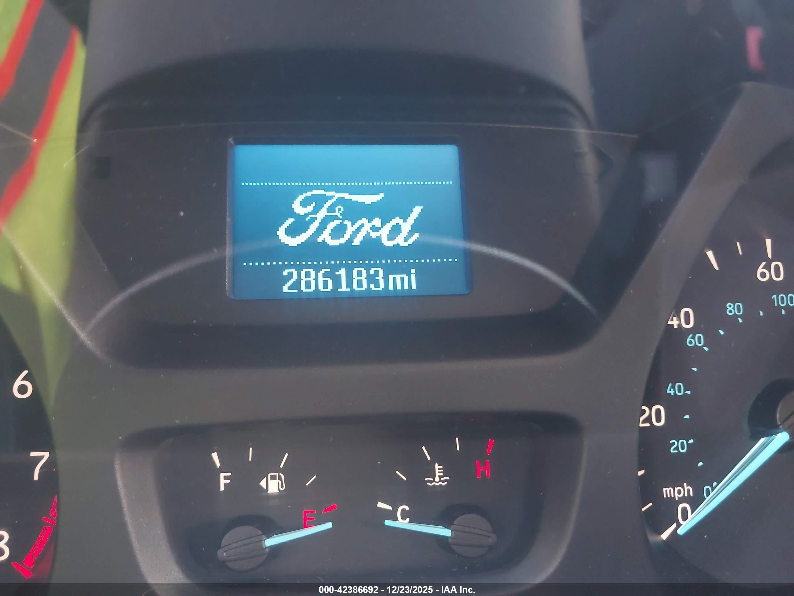 FORD TRANSIT-250 image 7