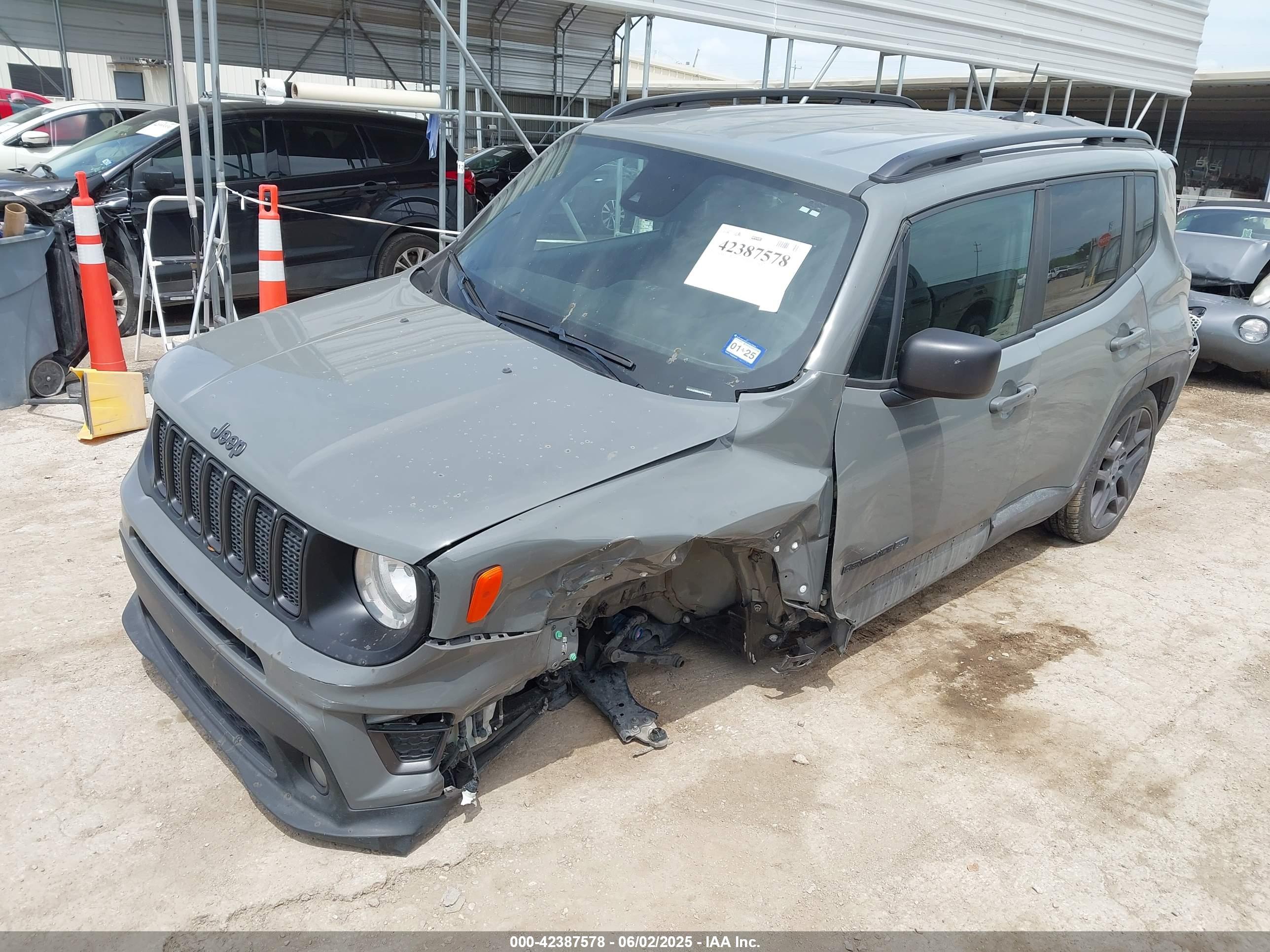 JEEP RENEGADE image 2