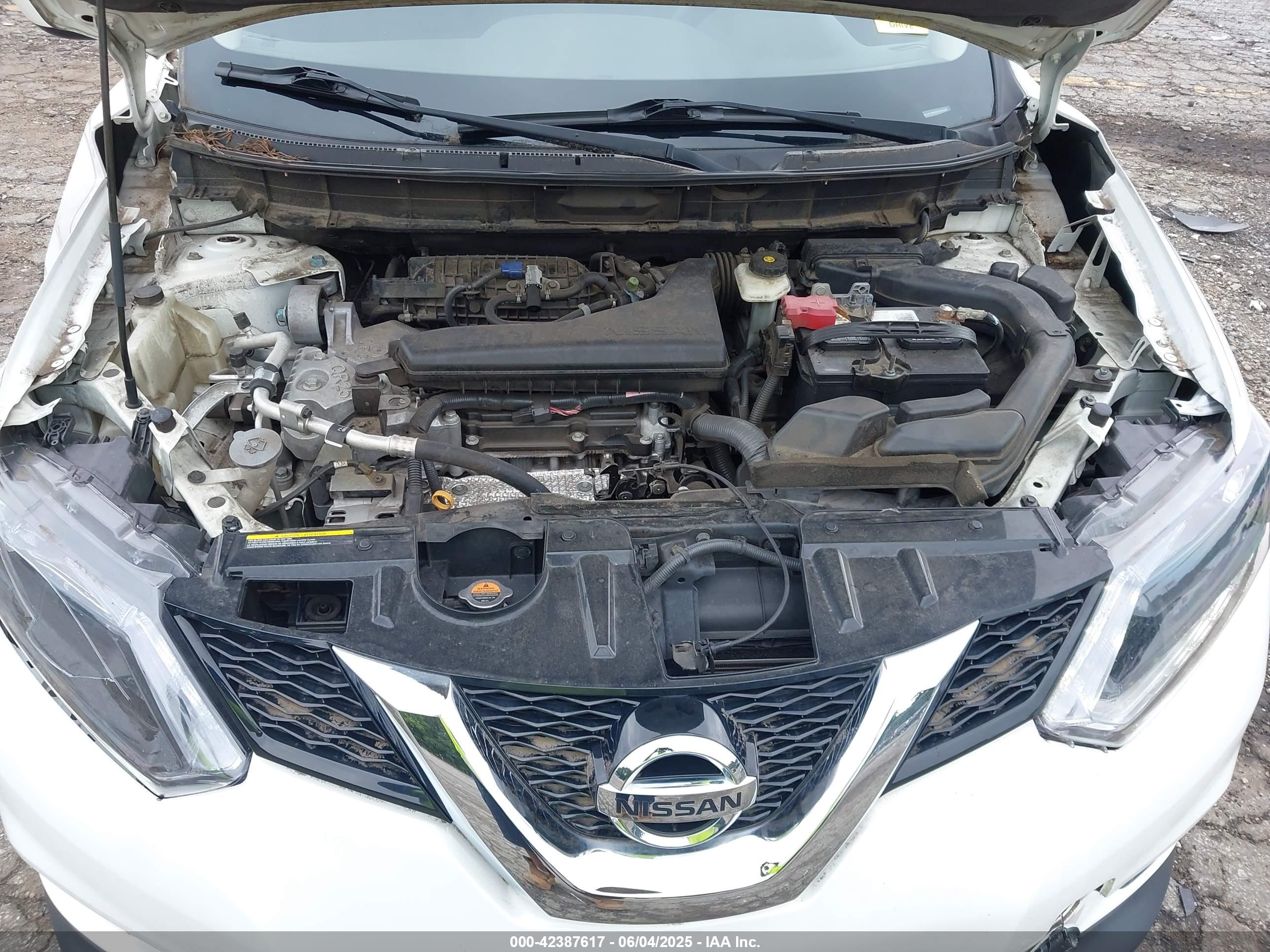 NISSAN ROGUE image 10
