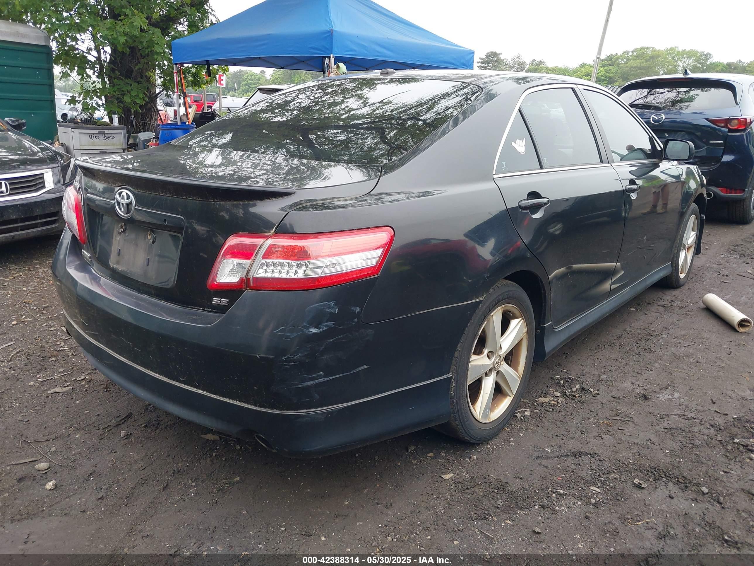 TOYOTA CAMRY image 4