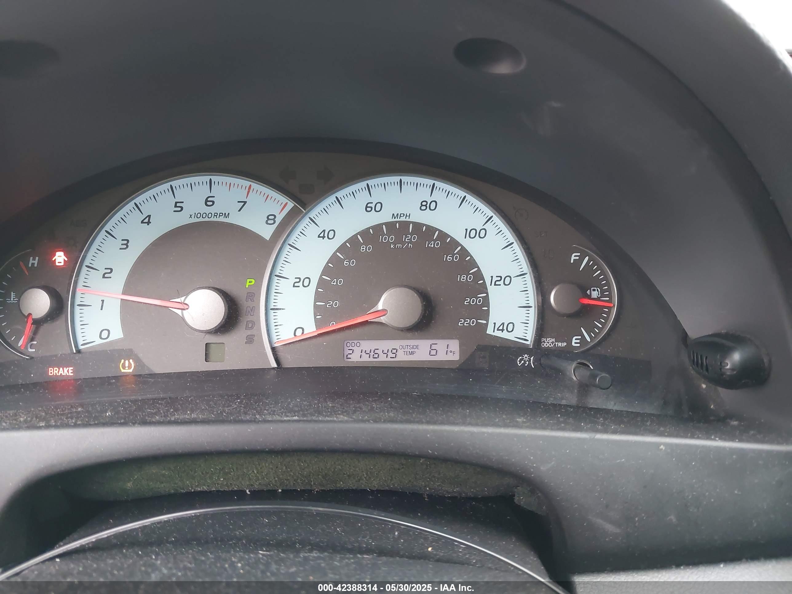 TOYOTA CAMRY image 7
