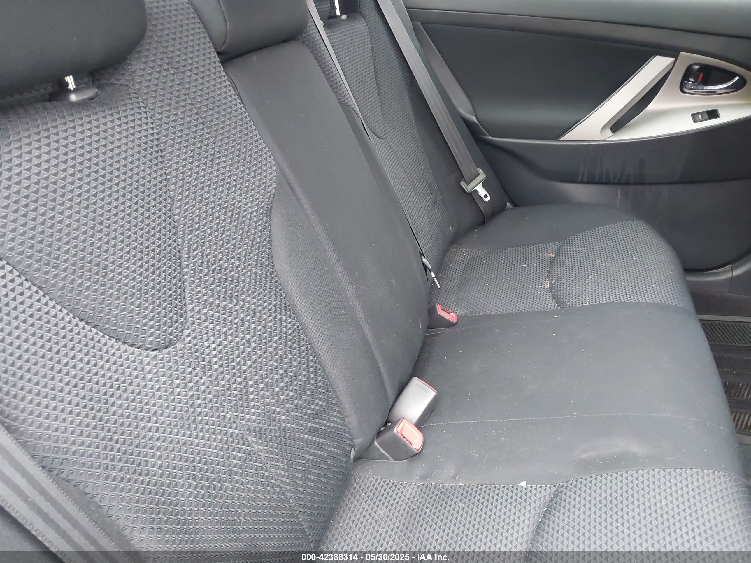 TOYOTA CAMRY image 8
