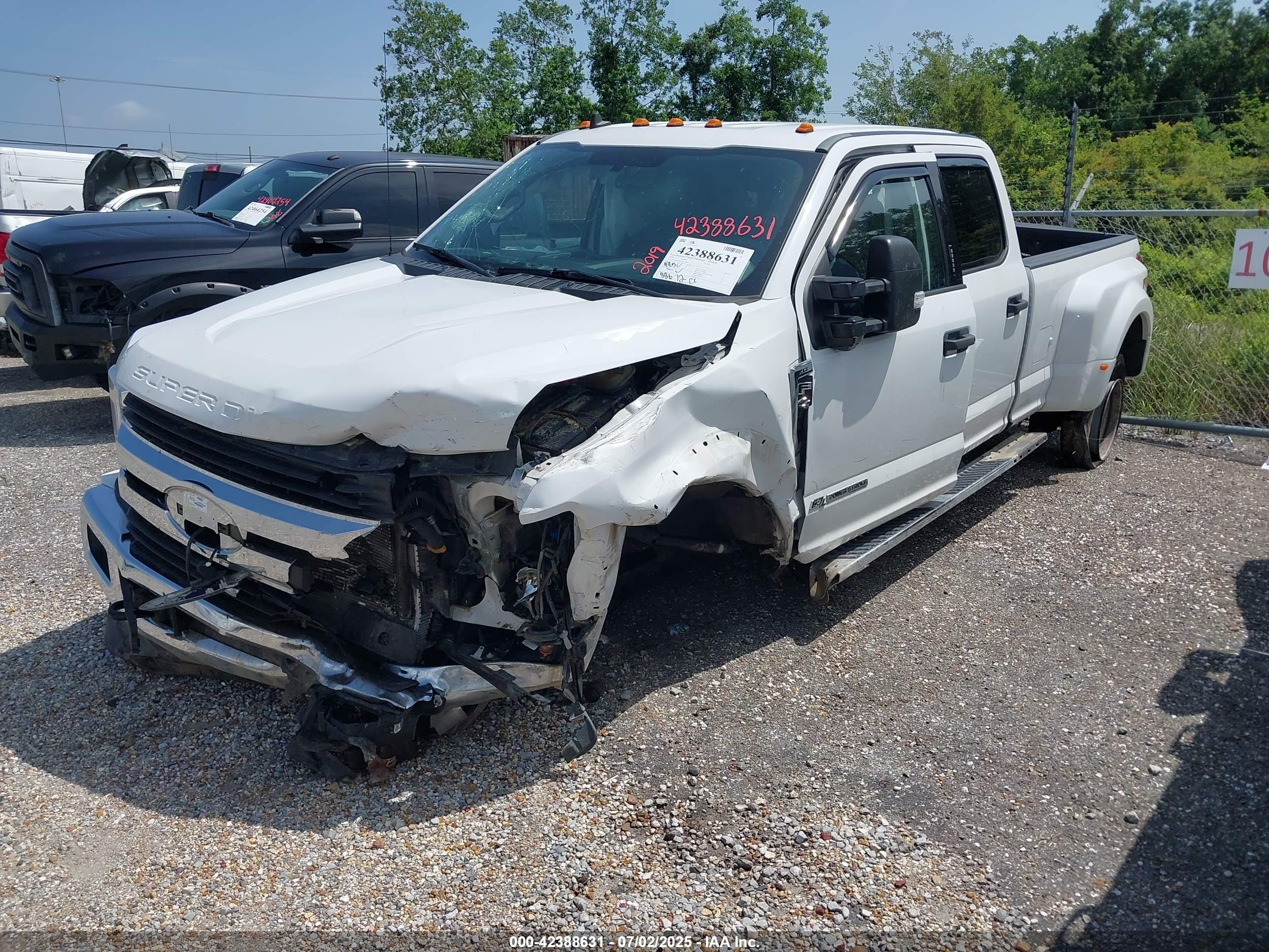 FORD F-450 image 2