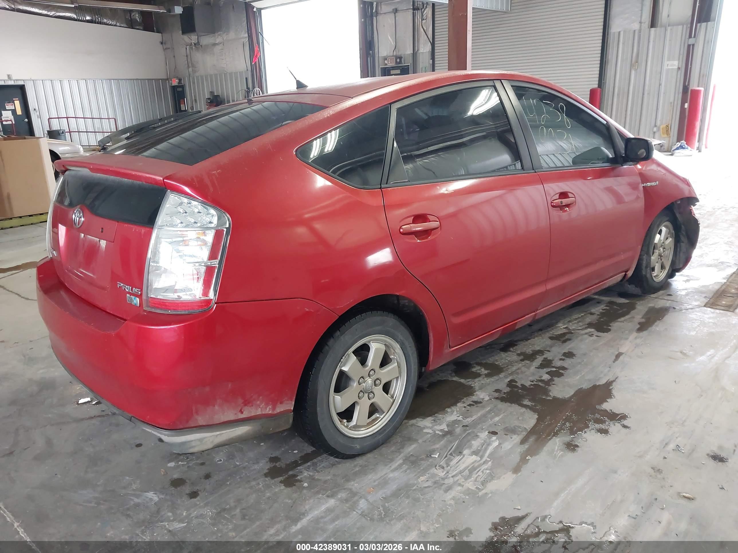 TOYOTA PRIUS image 4