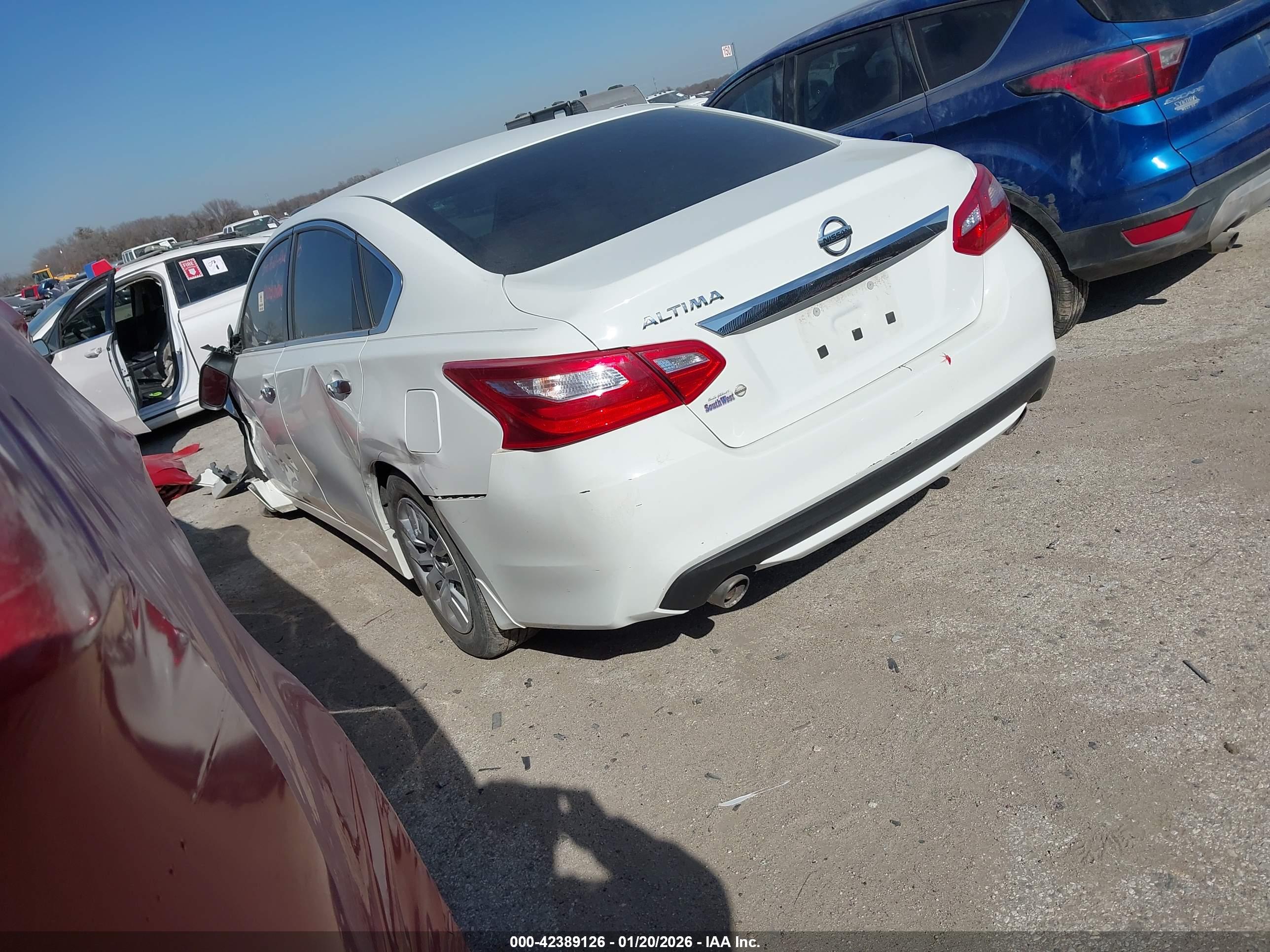 NISSAN ALTIMA image 3