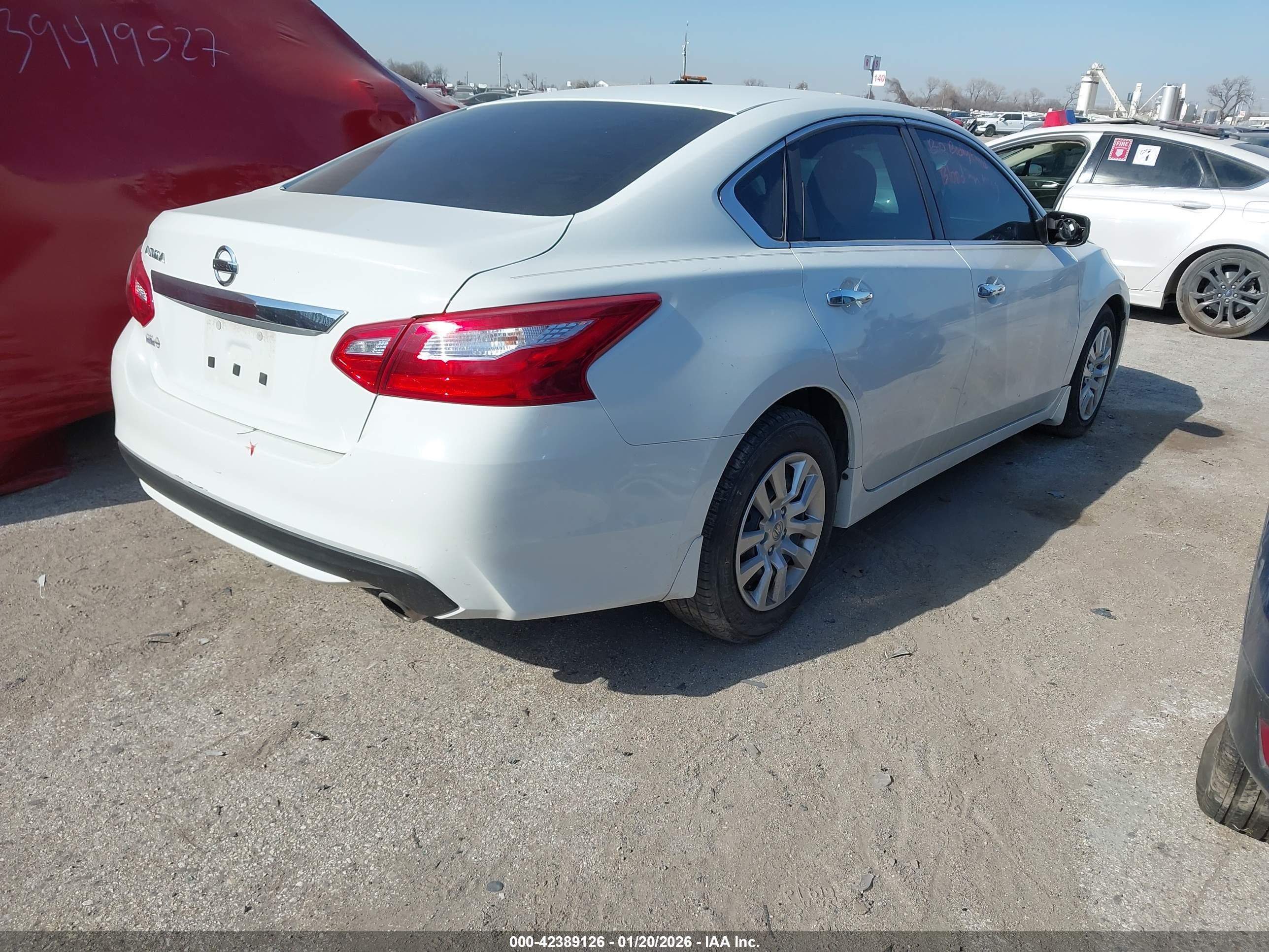 NISSAN ALTIMA image 4