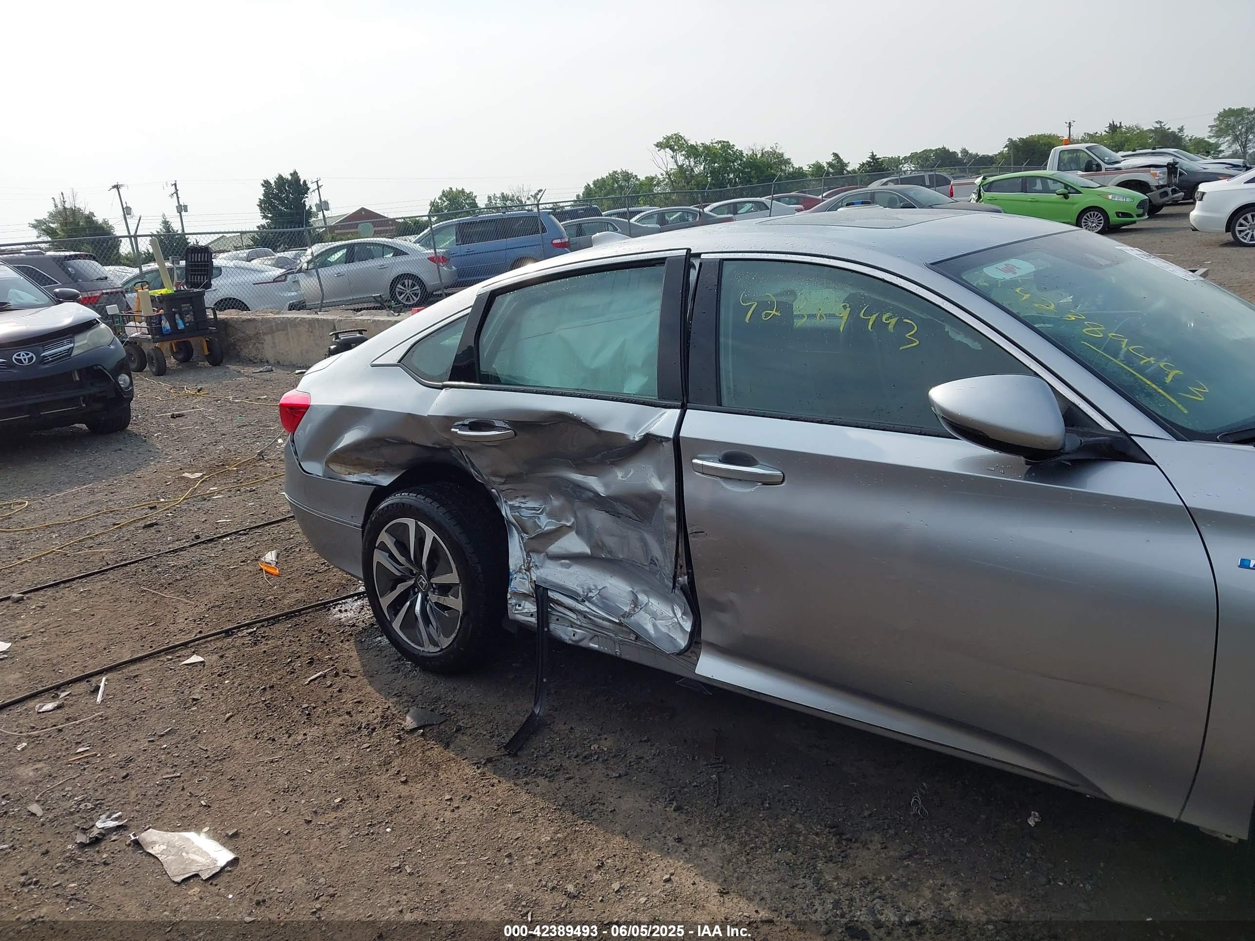 HONDA ACCORD image 6