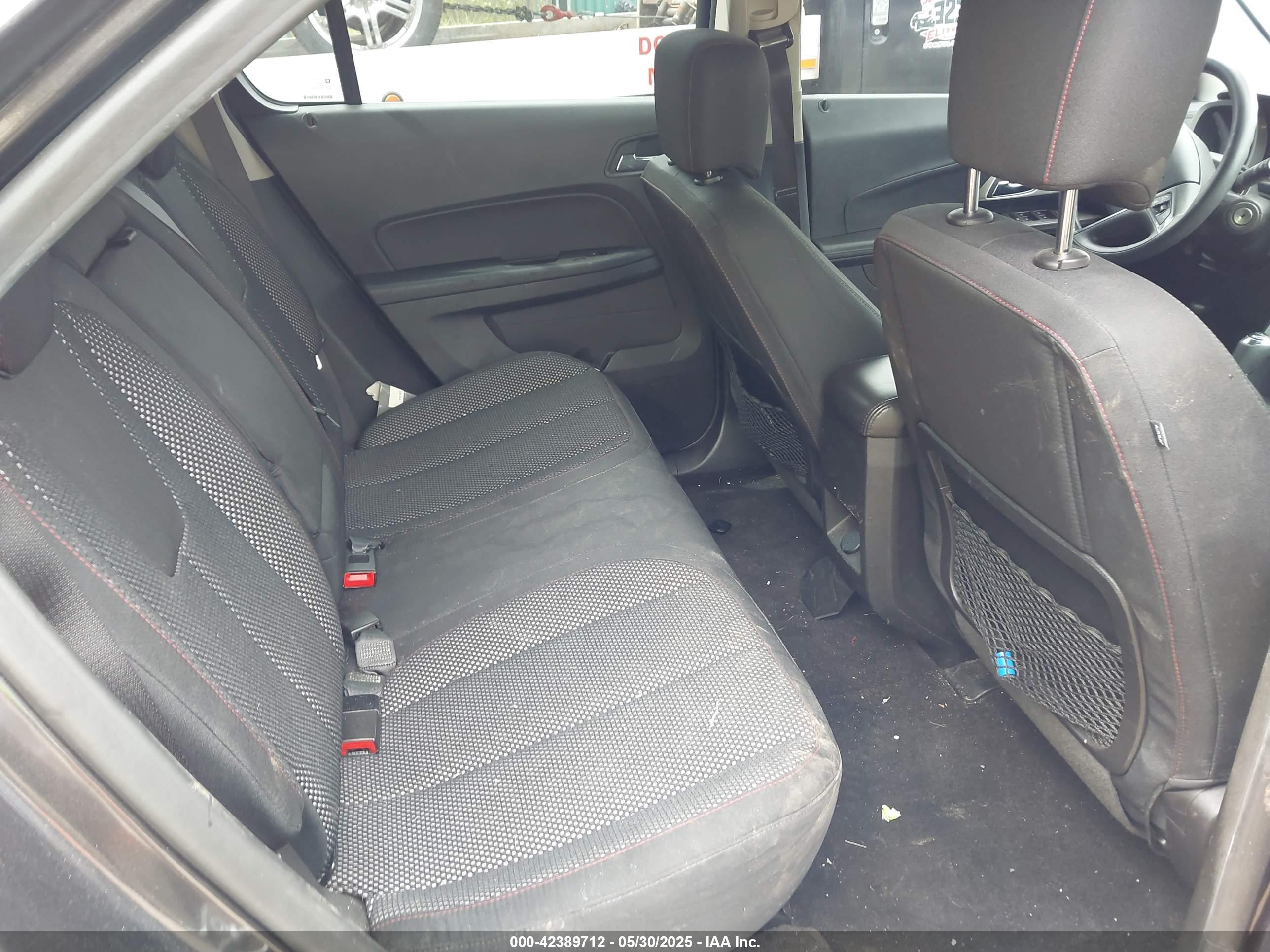 CHEVROLET EQUINOX image 8