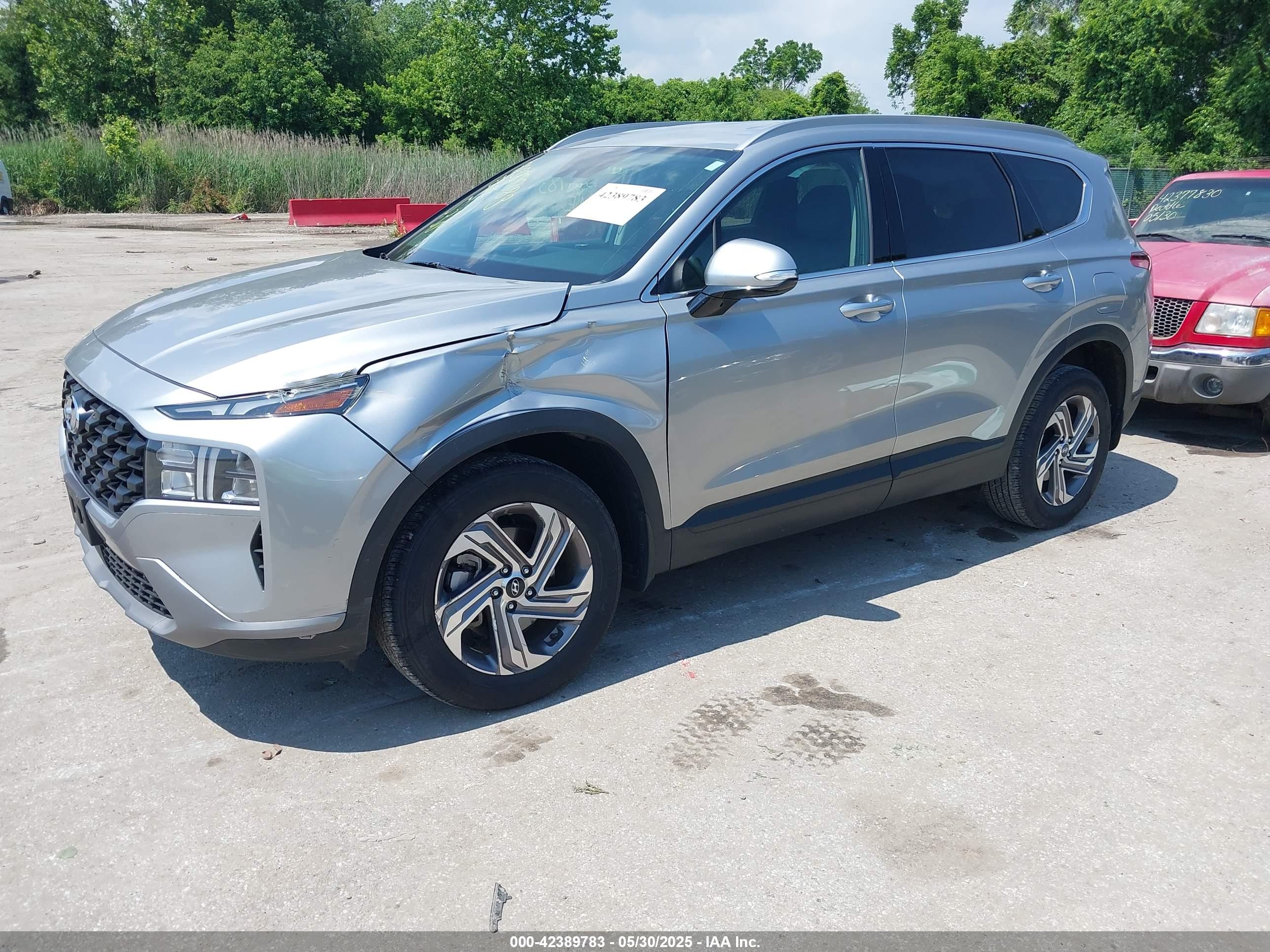 HYUNDAI SANTA image 2
