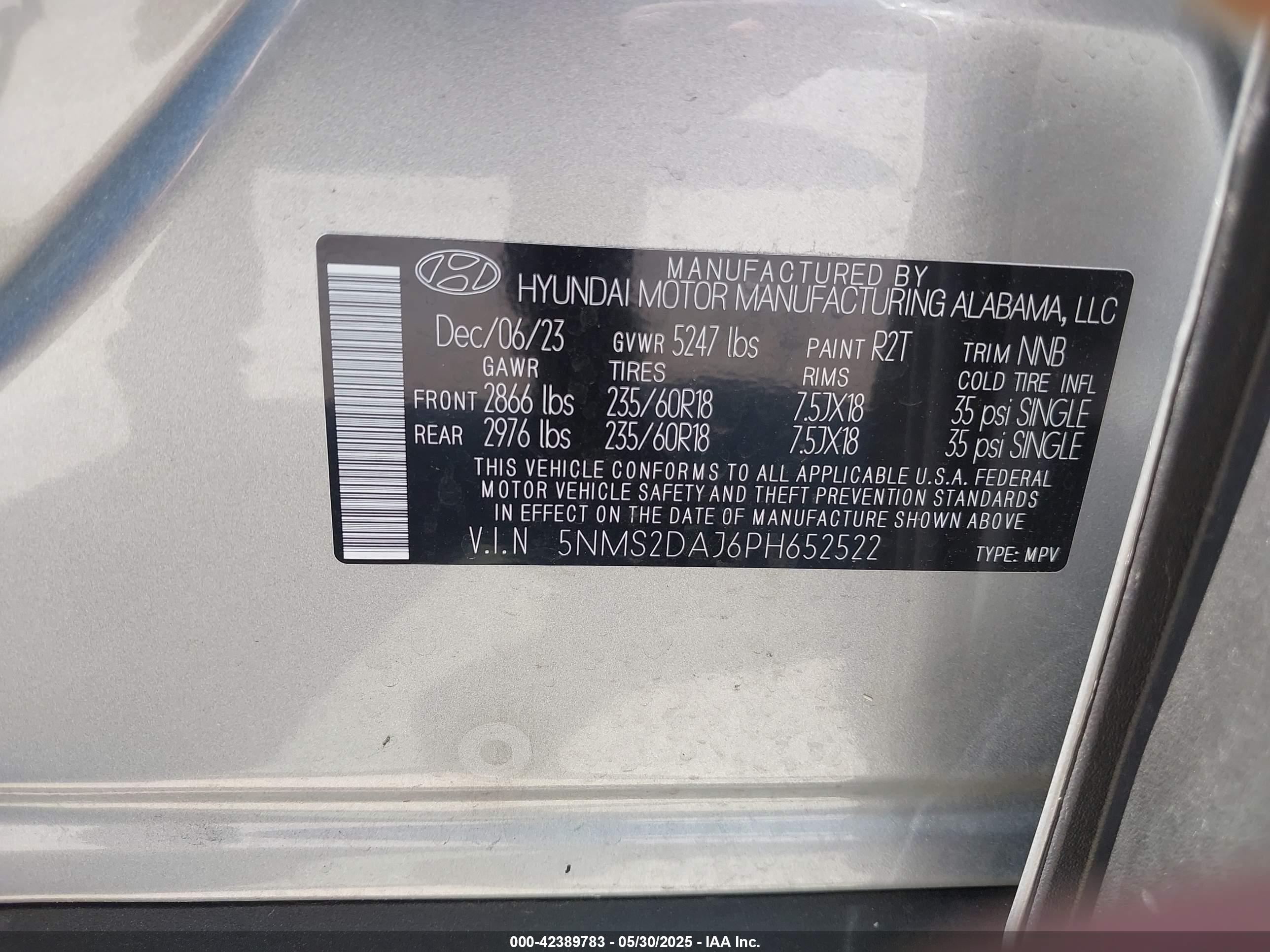 HYUNDAI SANTA image 9