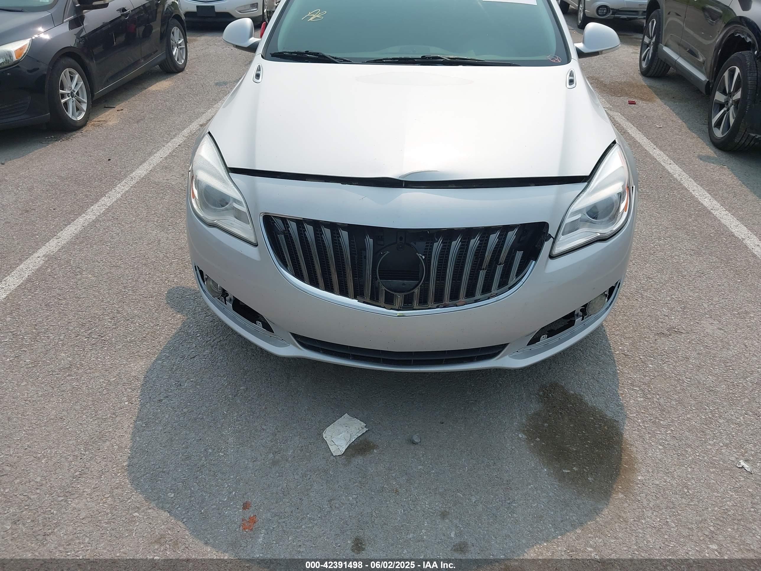 BUICK REGAL image 6