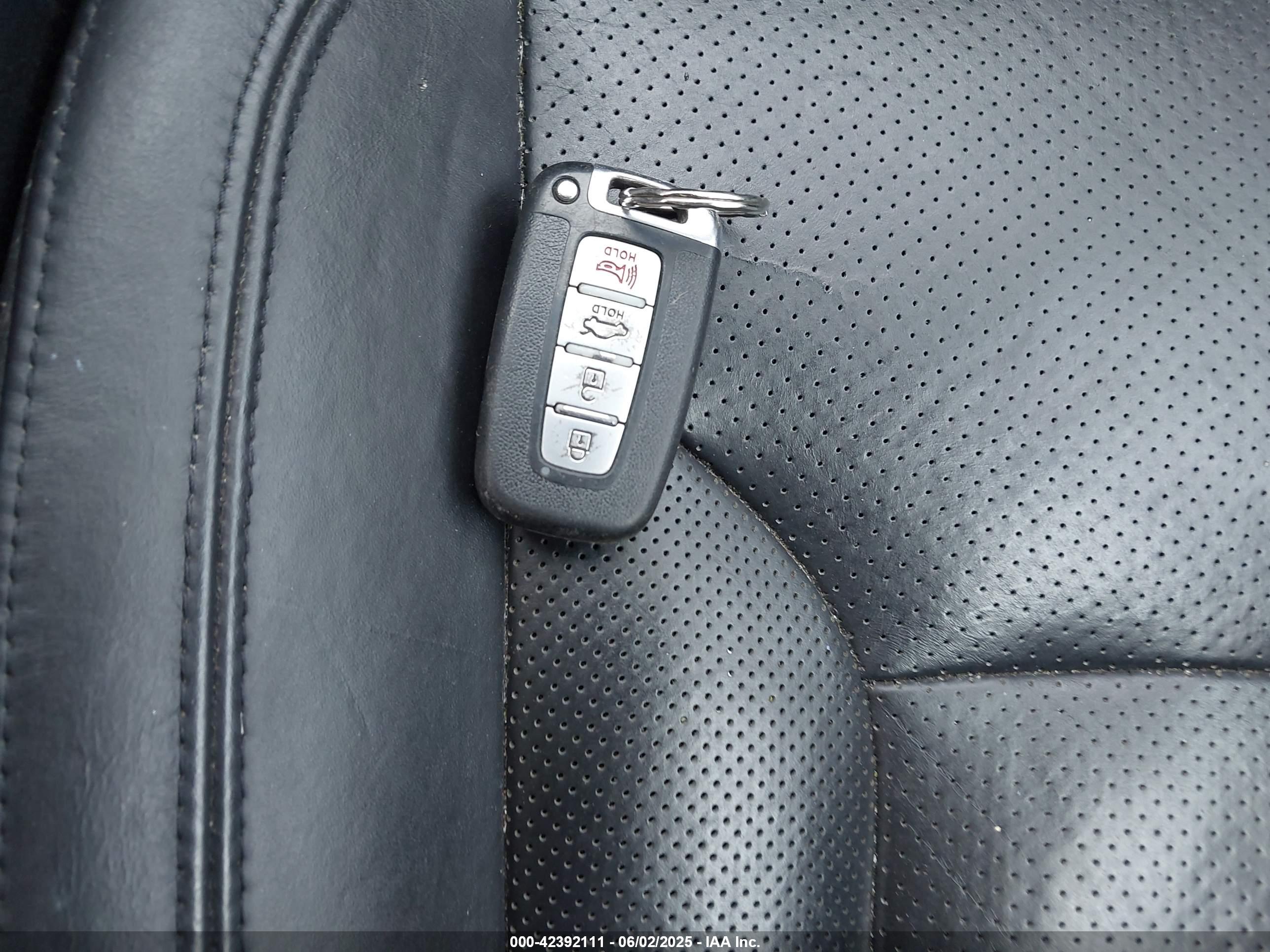 HYUNDAI AZERA image 11