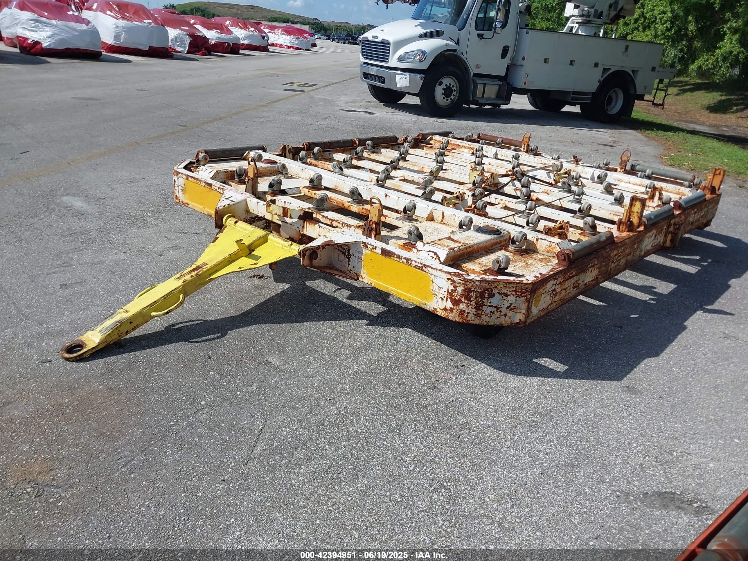 EQUIPMENT STEEL image 2