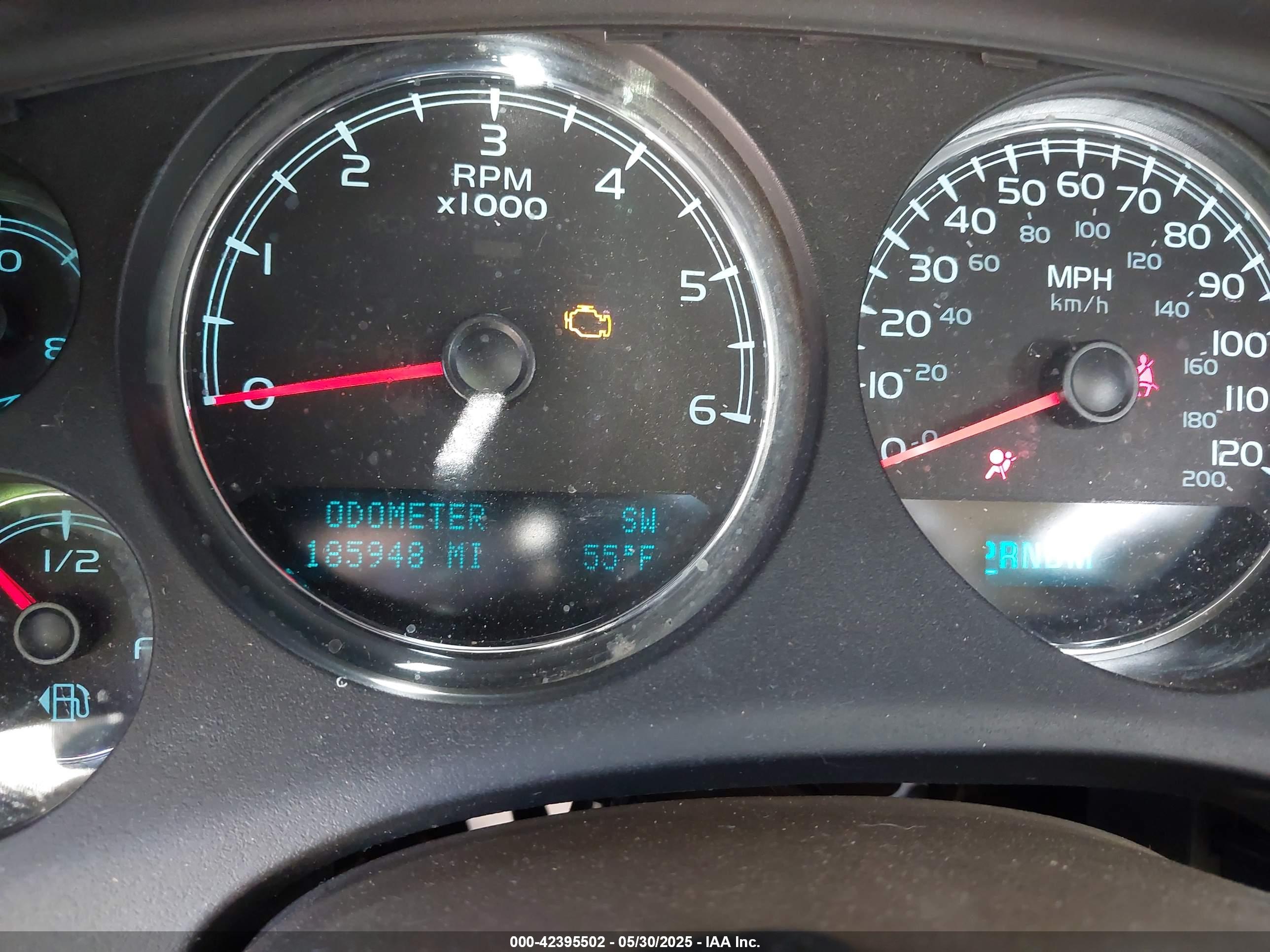 CHEVROLET TAHOE image 7