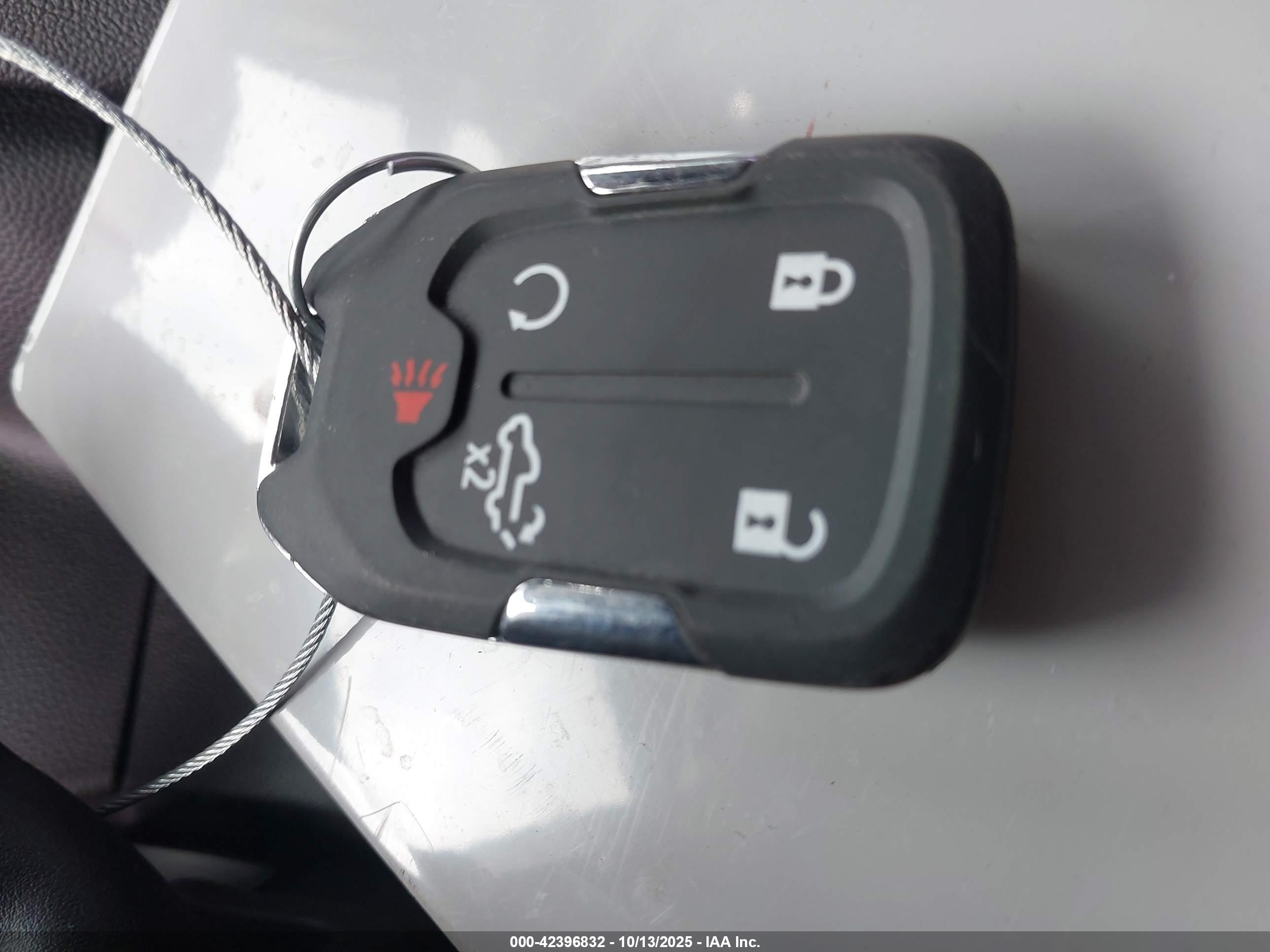 CHEVROLET SILVERADO image 11