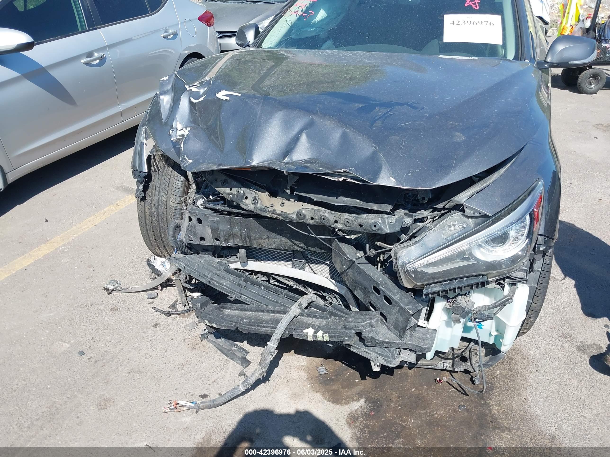 INFINITI Q50 image 6