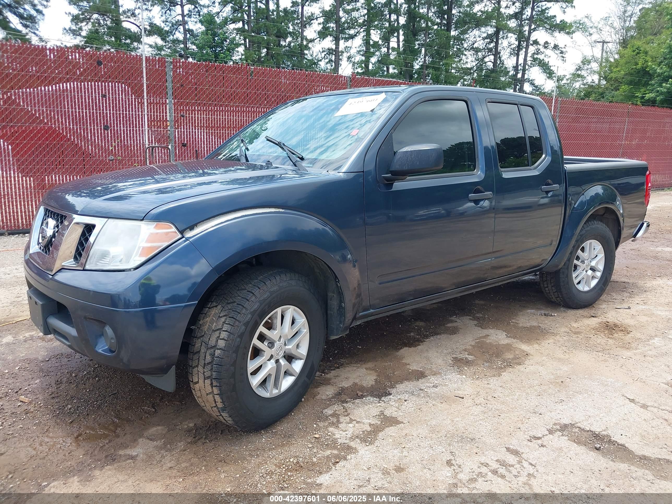 NISSAN FRONTIER image 2
