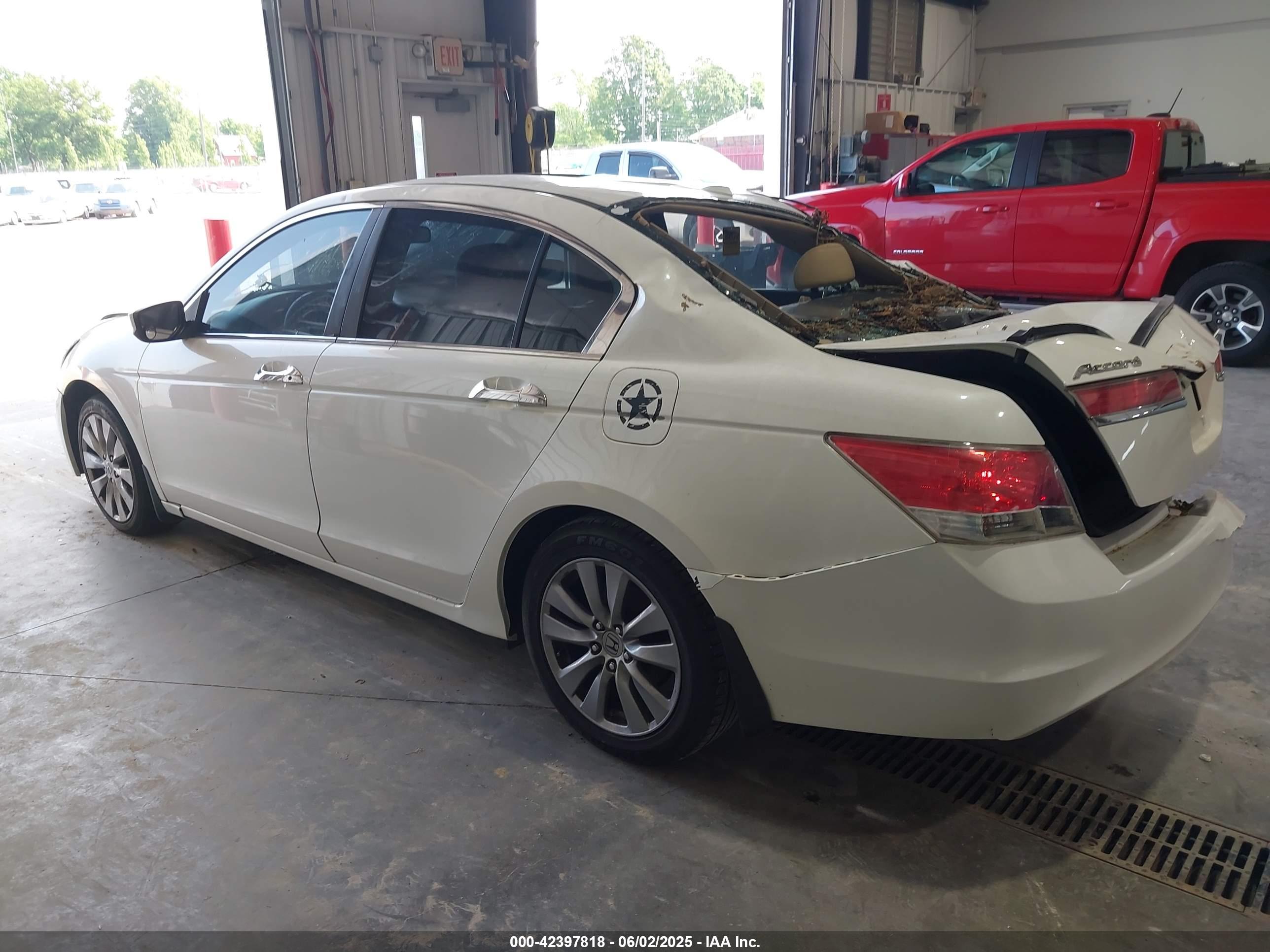 HONDA ACCORD image 3